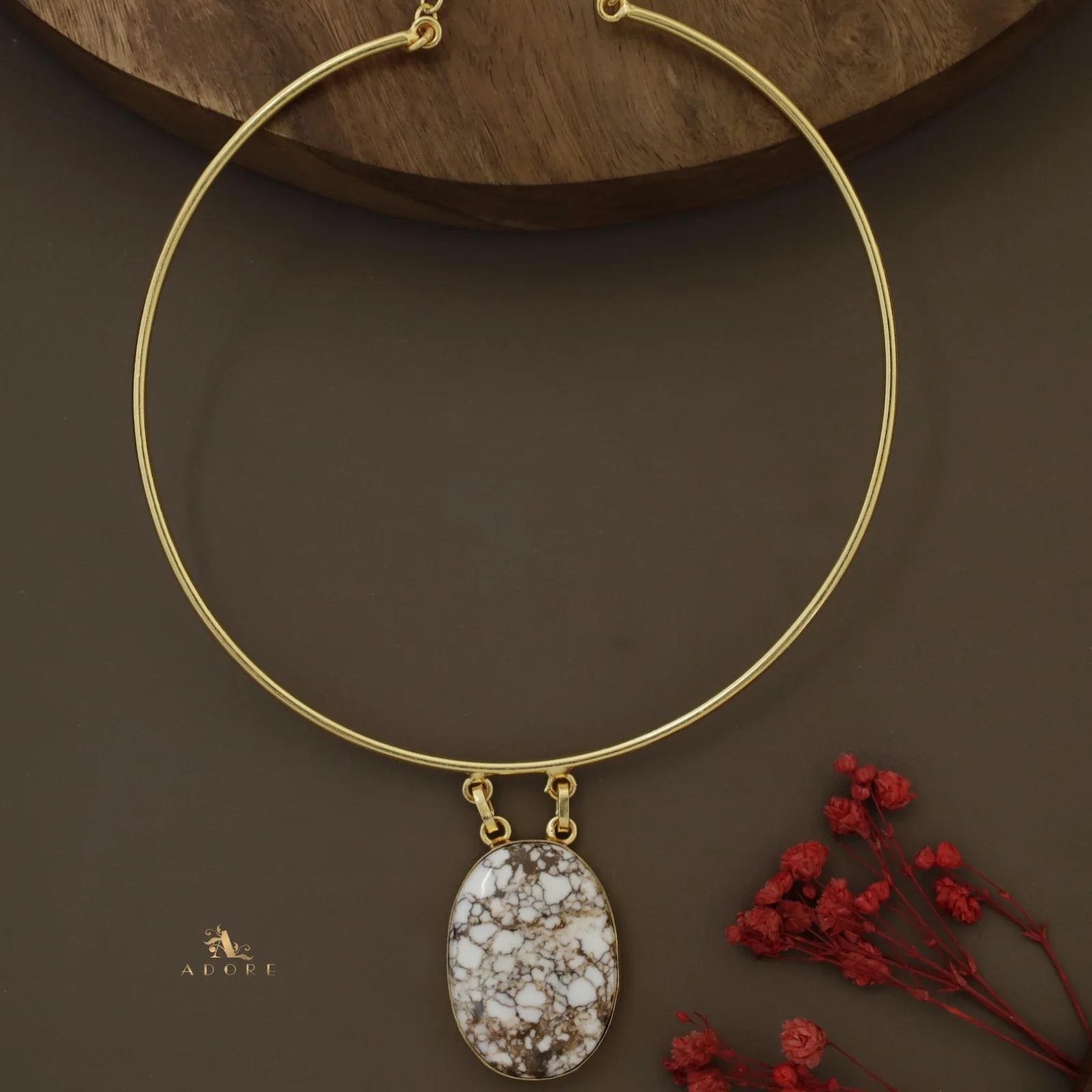 Golden Vriha Neck Cuff - Image 35