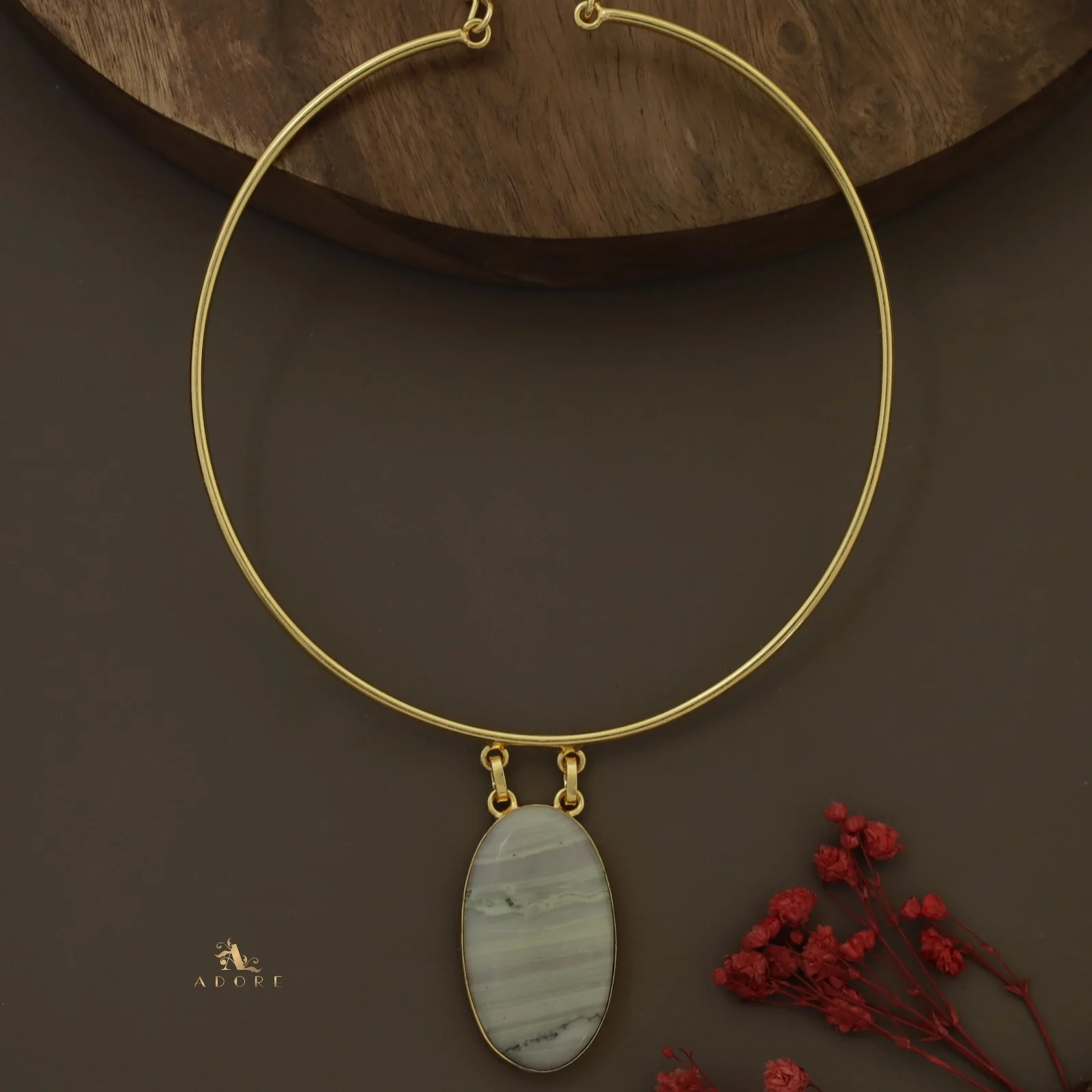 Golden Vriha Neck Cuff - Image 38