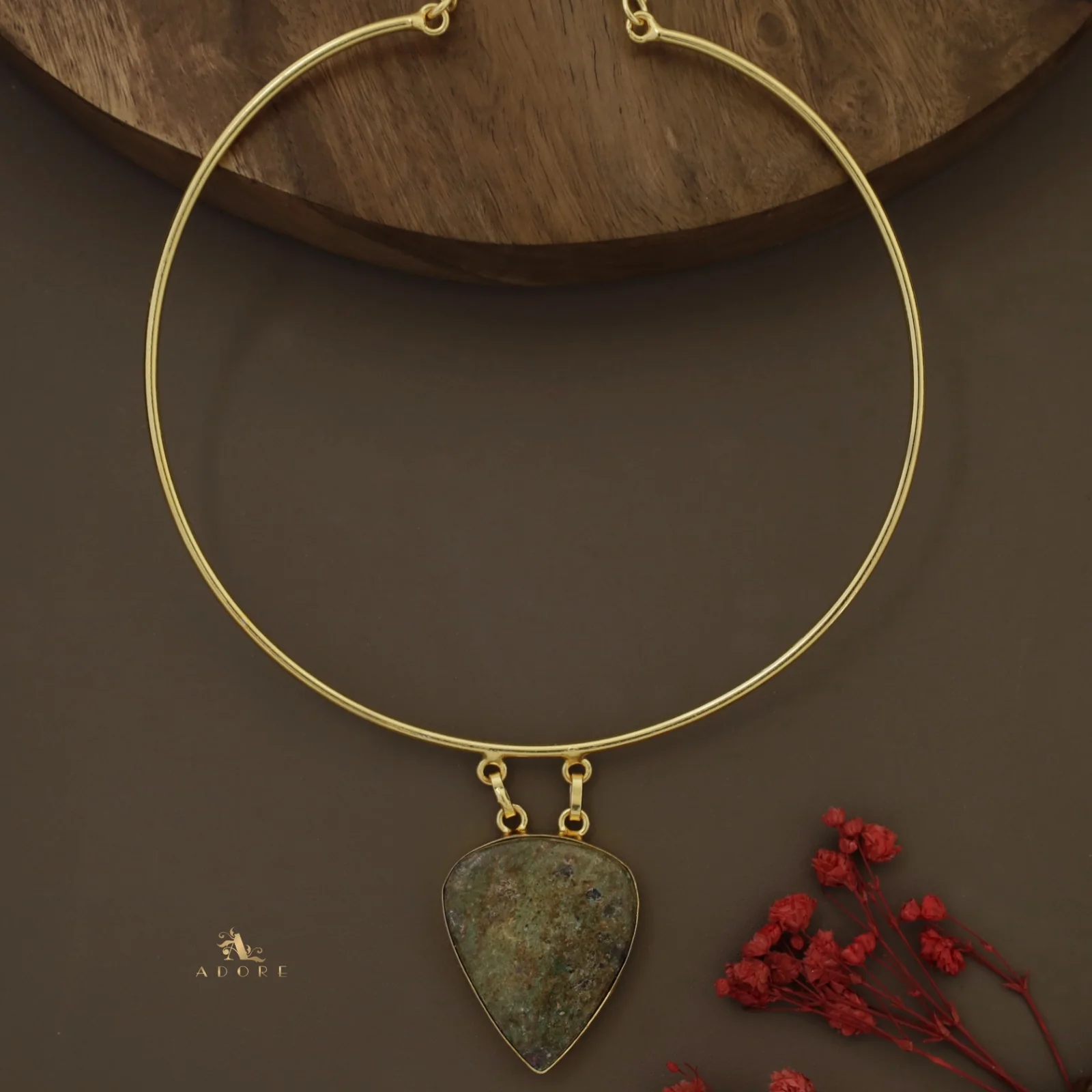 Golden Vriha Neck Cuff - Image 39