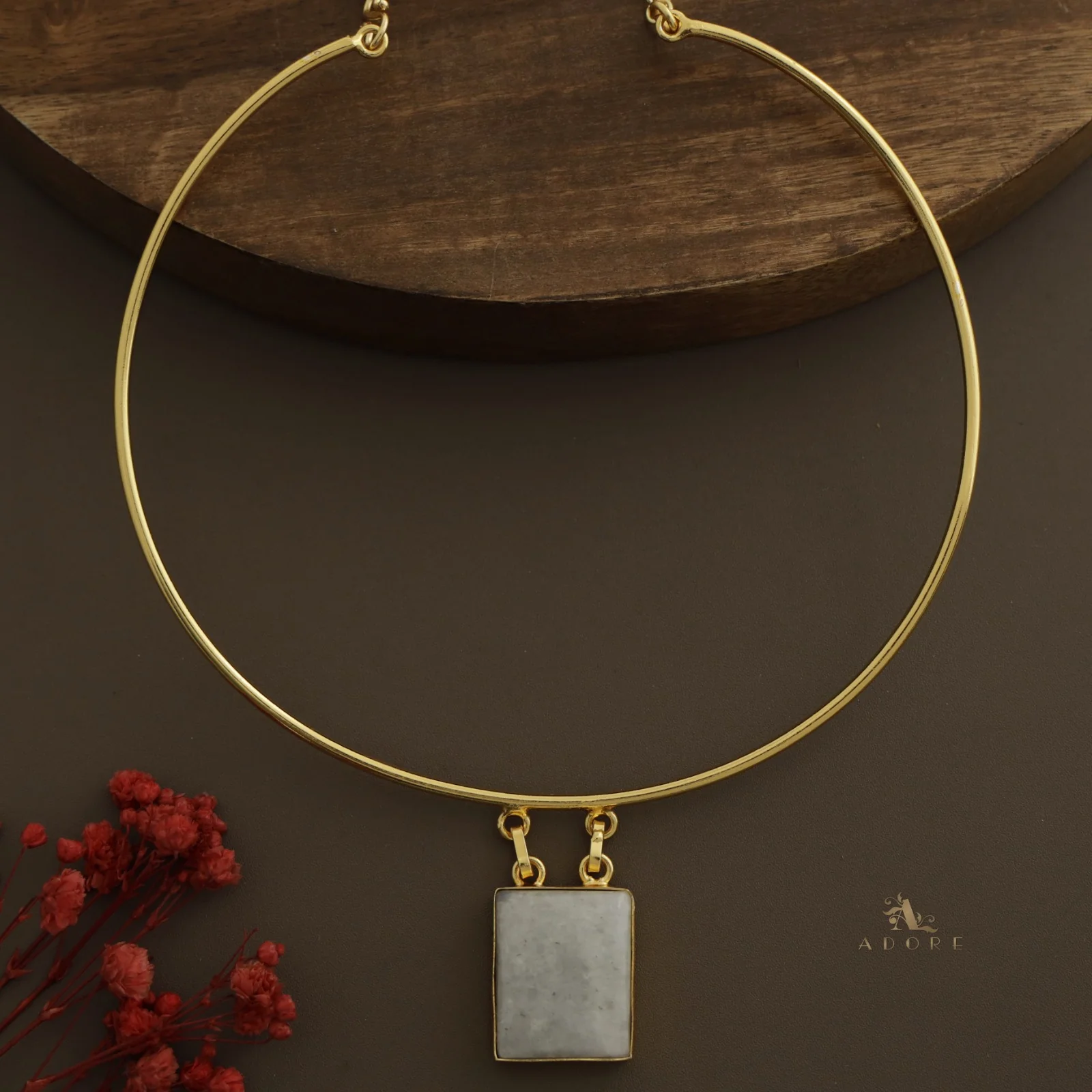 Golden Vriha Neck Cuff - Image 9