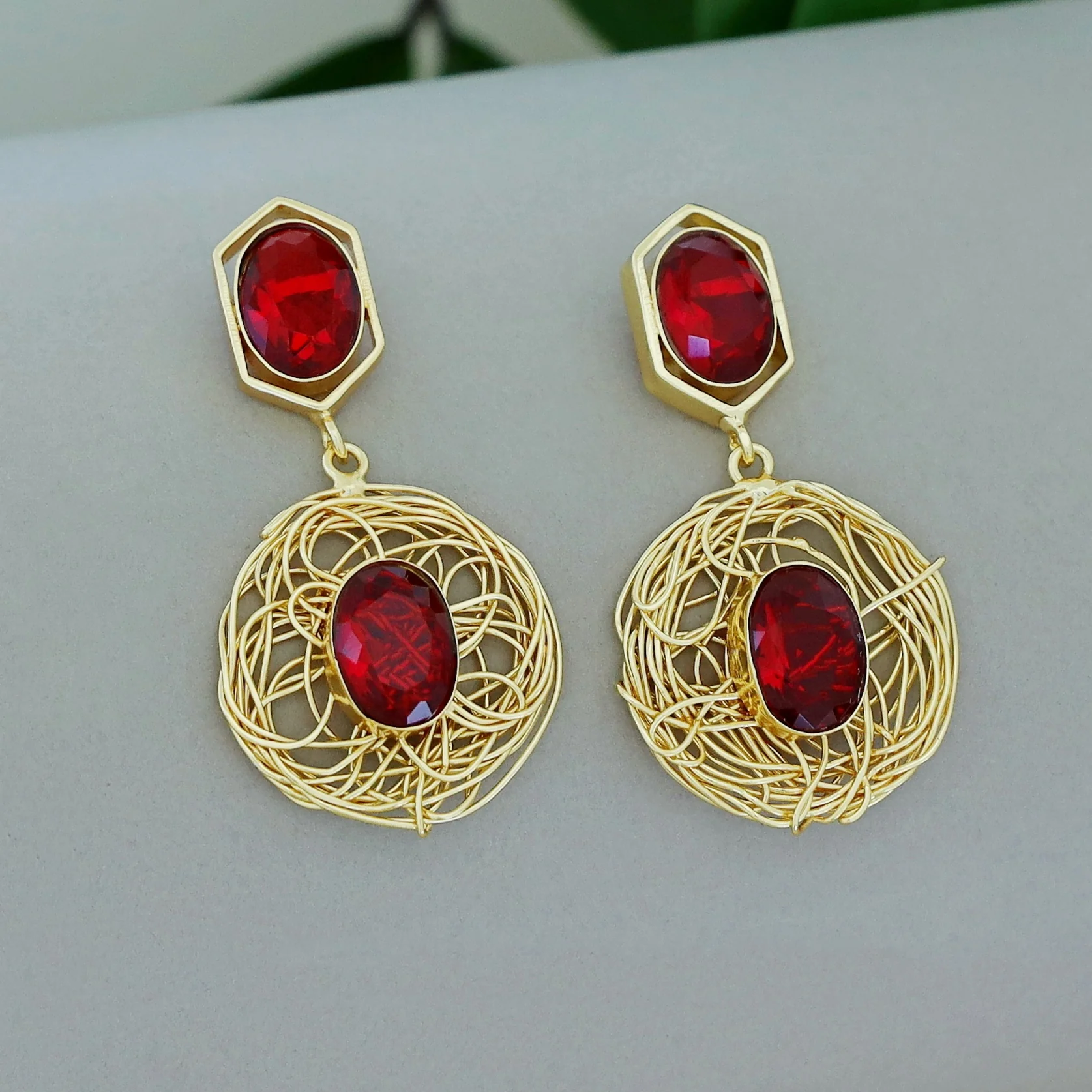 Golden Wired Dual Oval Glossy Stone Earring - Image 2
