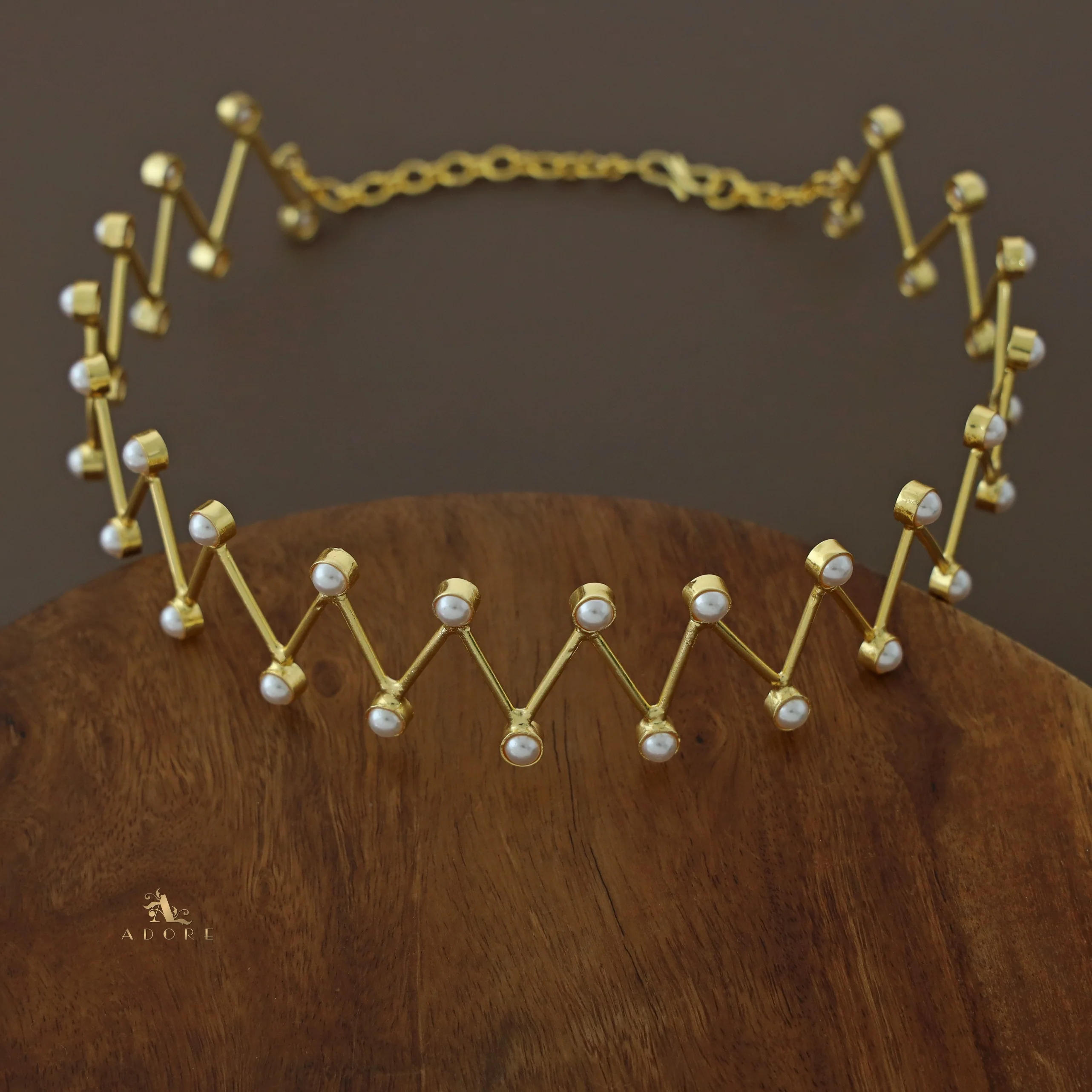 Golden Zig Zag Pearl Neck Cuff - Image 3