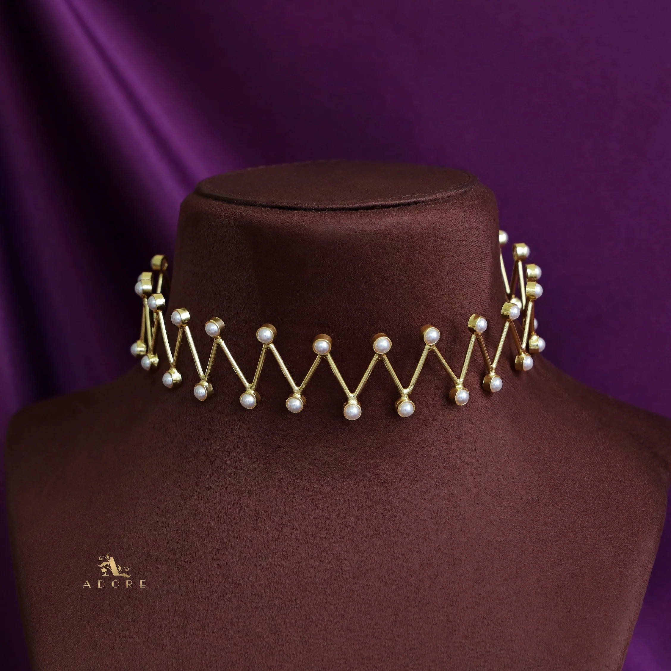 Golden Zig Zag Pearl Neck Cuff - Image 4
