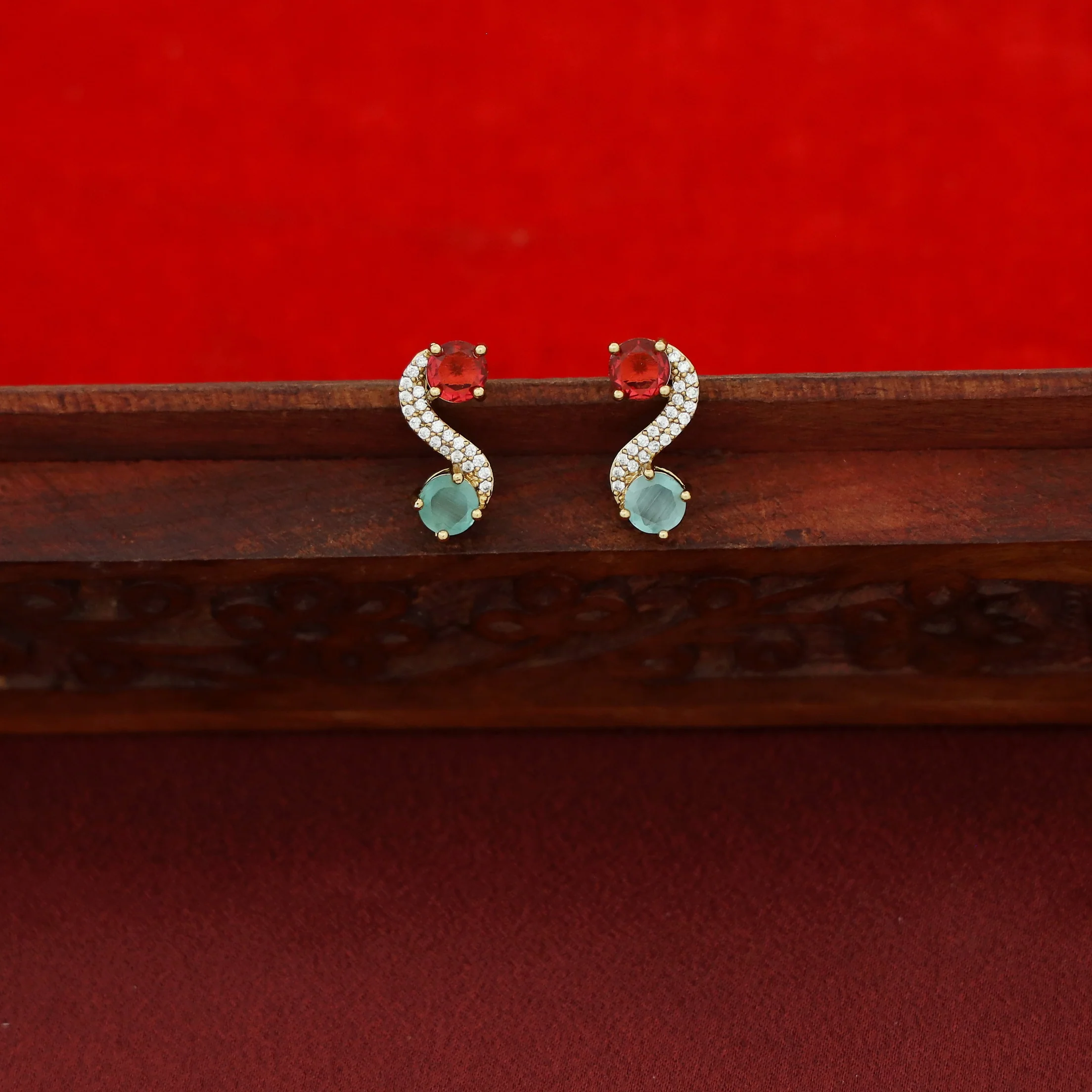 Greeshma AD Stone + Round Stone Short Neckpiece with Earring - Image 5