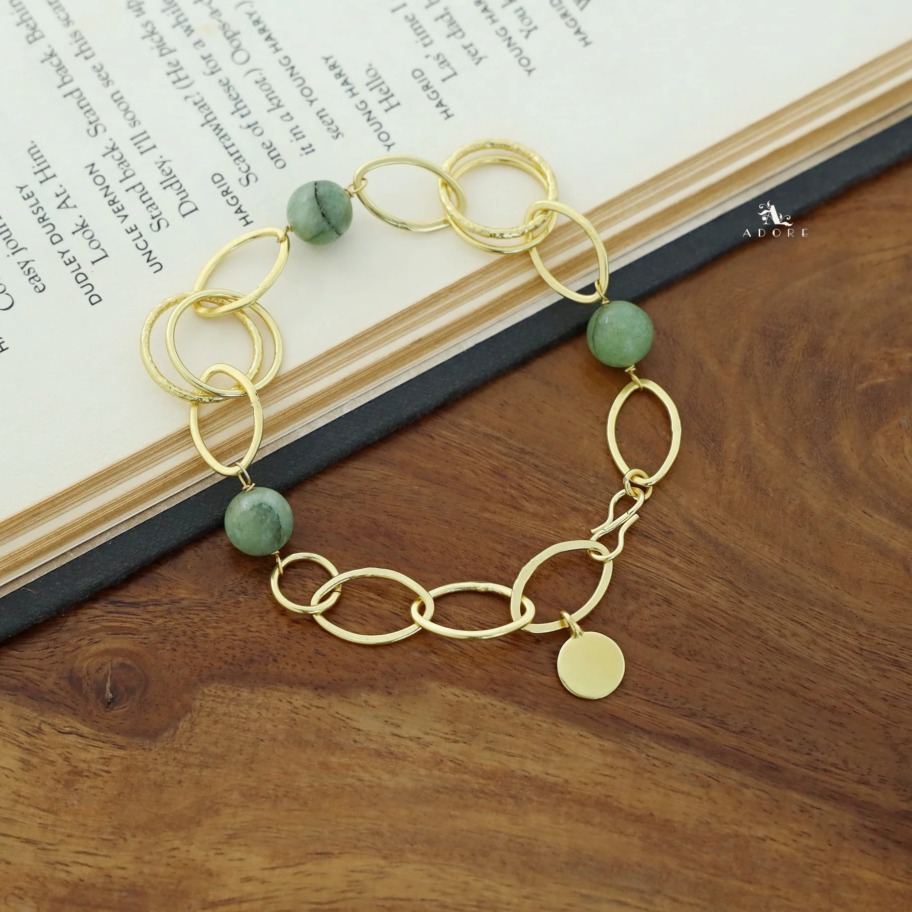 Greta Oval Circle Bracelet - Image 7