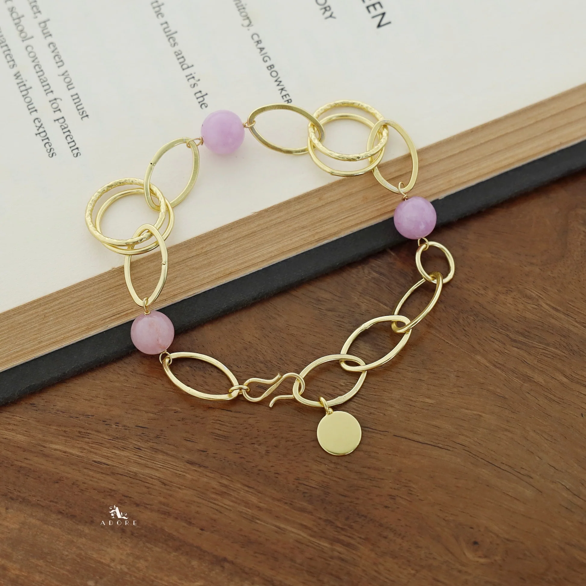 Greta Oval Circle Bracelet - Image 9