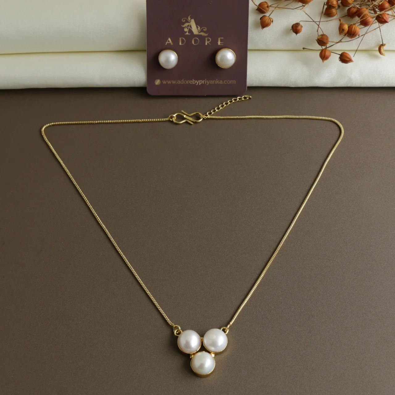 Hafa Tri Pearl Neckpiece With Stud - Image 6