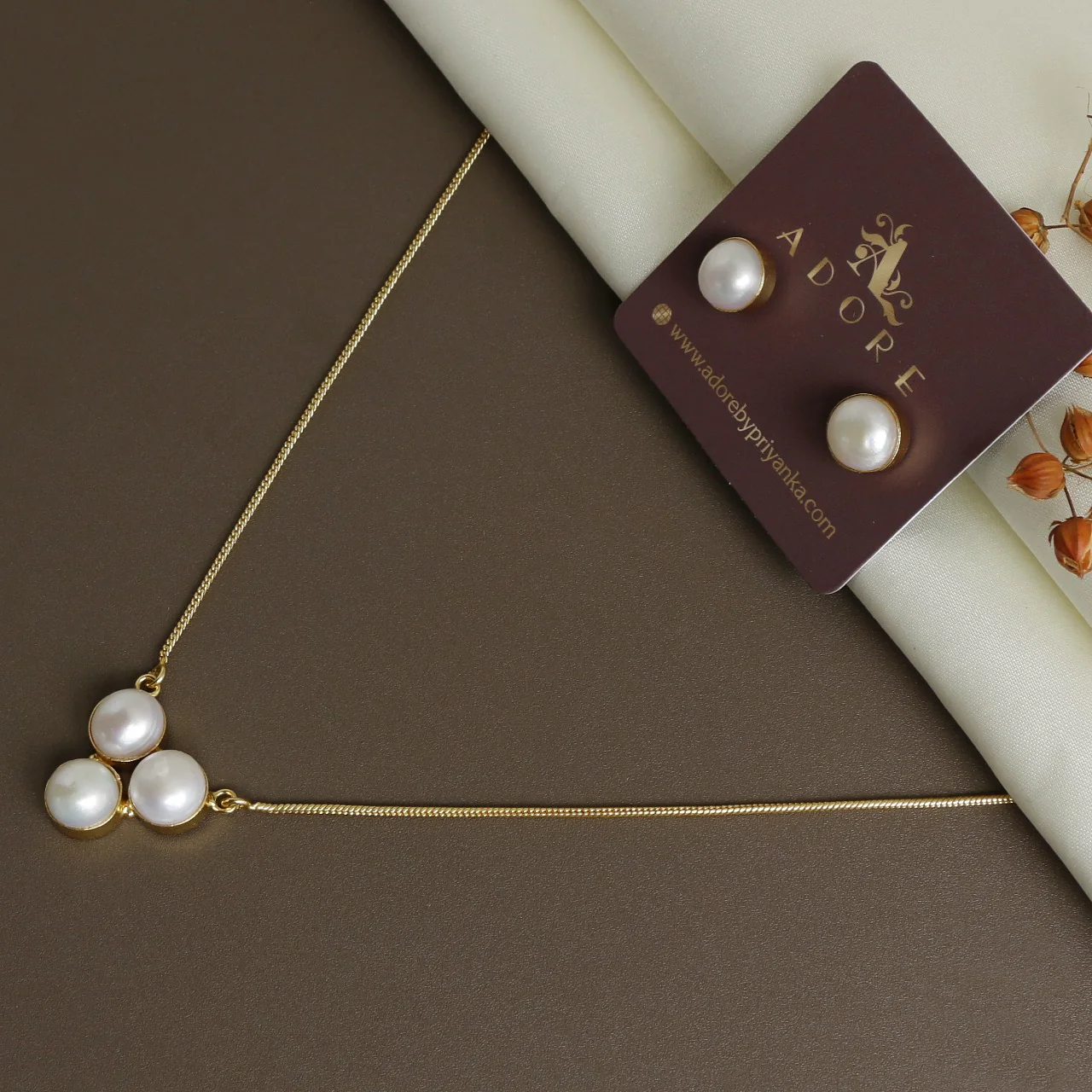 Hafa Tri Pearl Neckpiece With Stud - Image 7