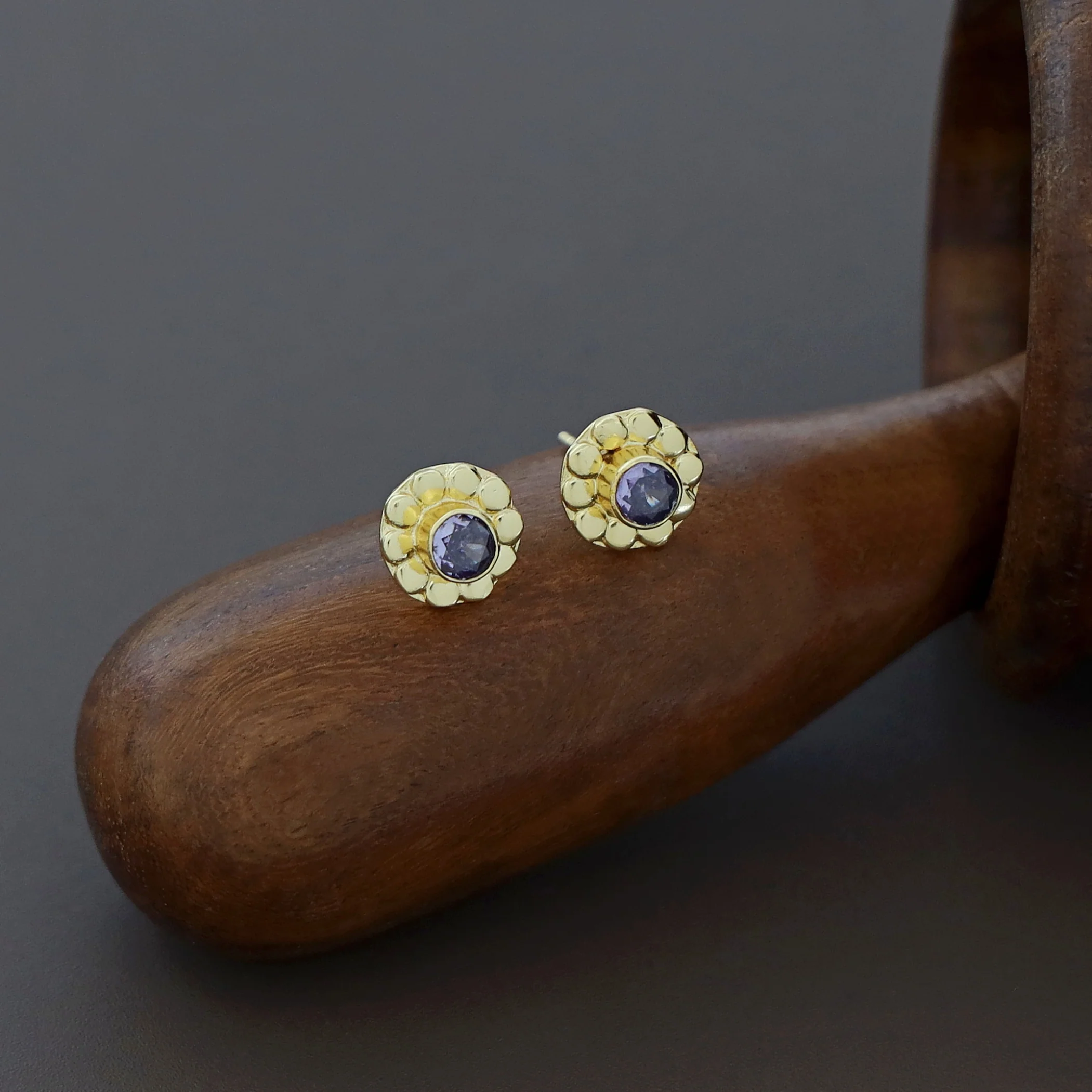 Hale Flower Glossy Round Stud (5 mm) - Image 7