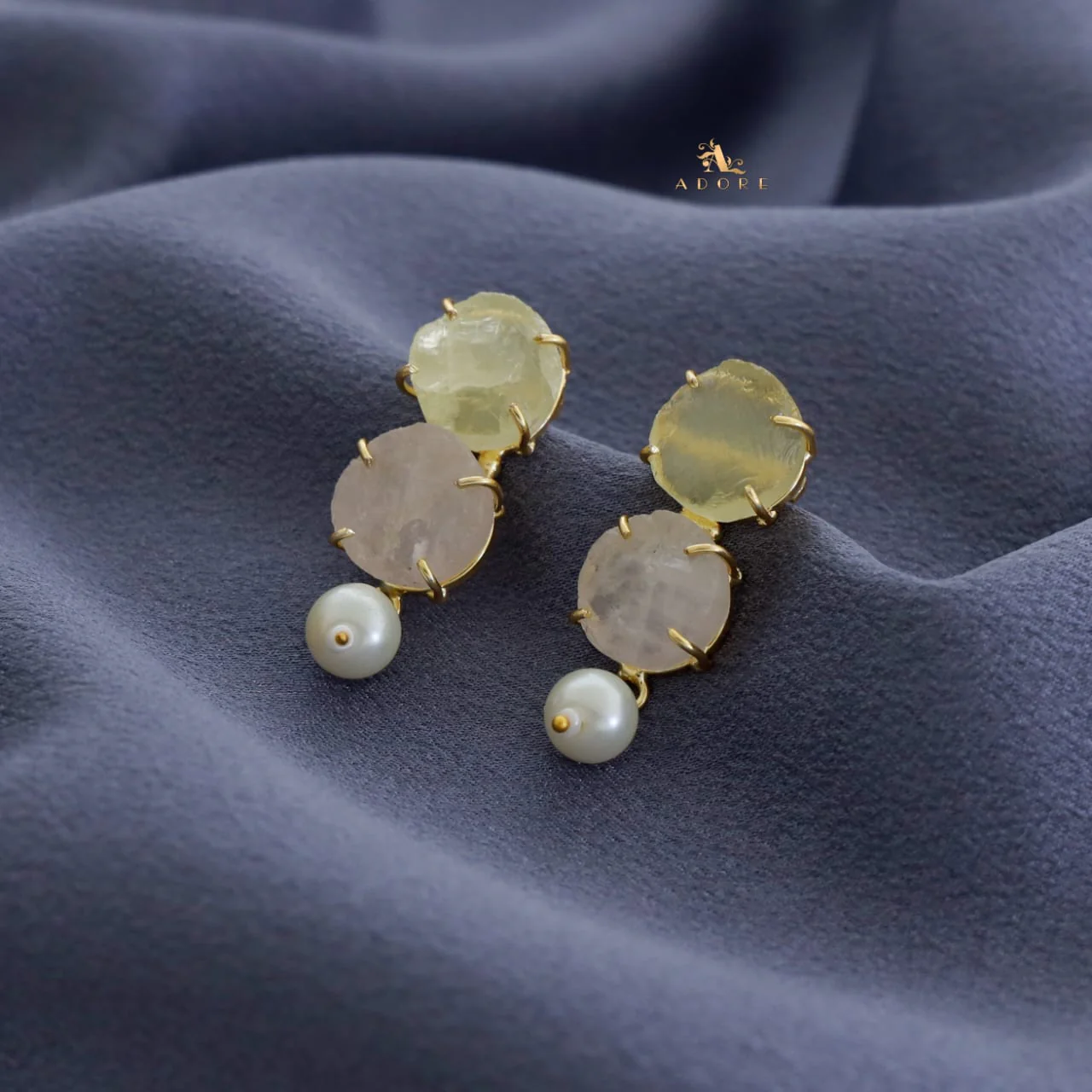 Halle Dual Raw Stone Claw Pearl Earring - Image 13