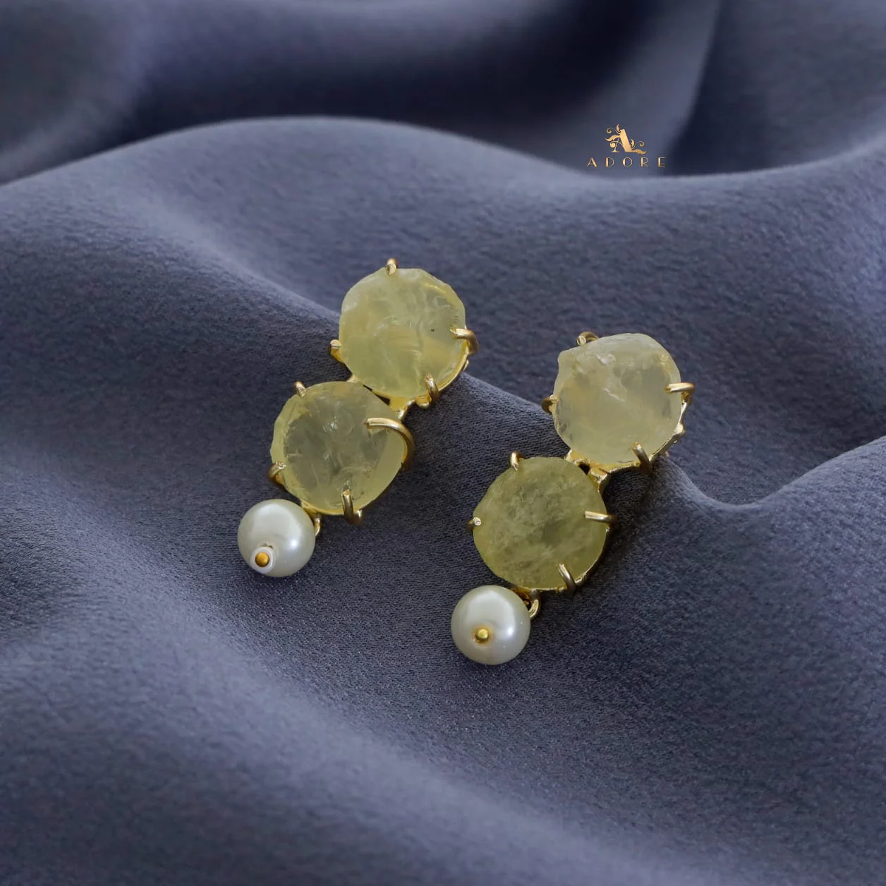 Halle Dual Raw Stone Claw Pearl Earring - Image 16