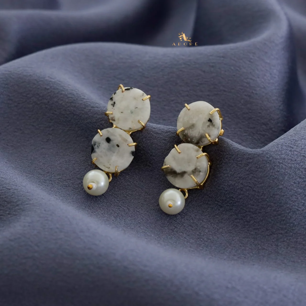 Halle Dual Raw Stone Claw Pearl Earring - Image 7