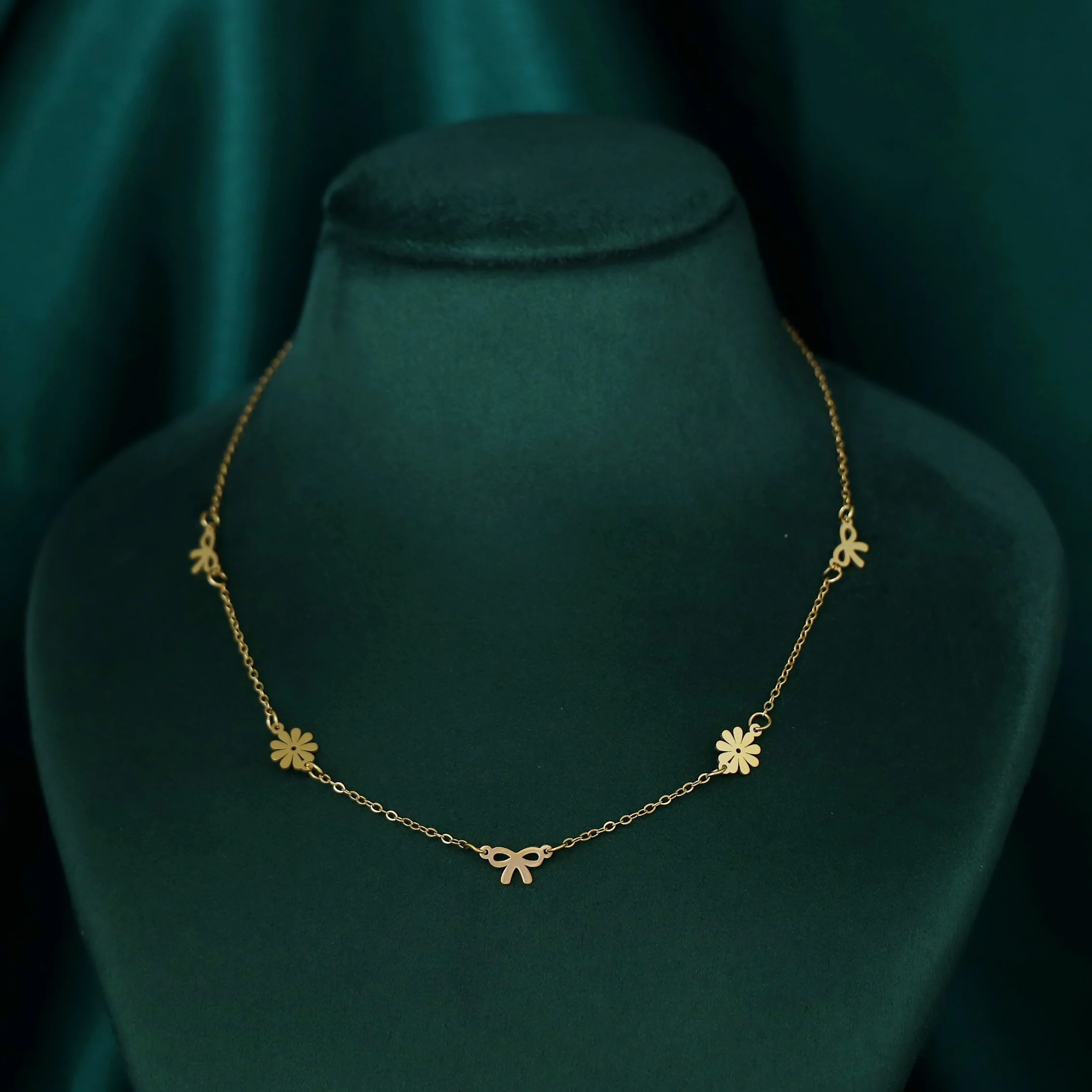 Halley 3 Bow Dual Flower Neckpiece - Image 2