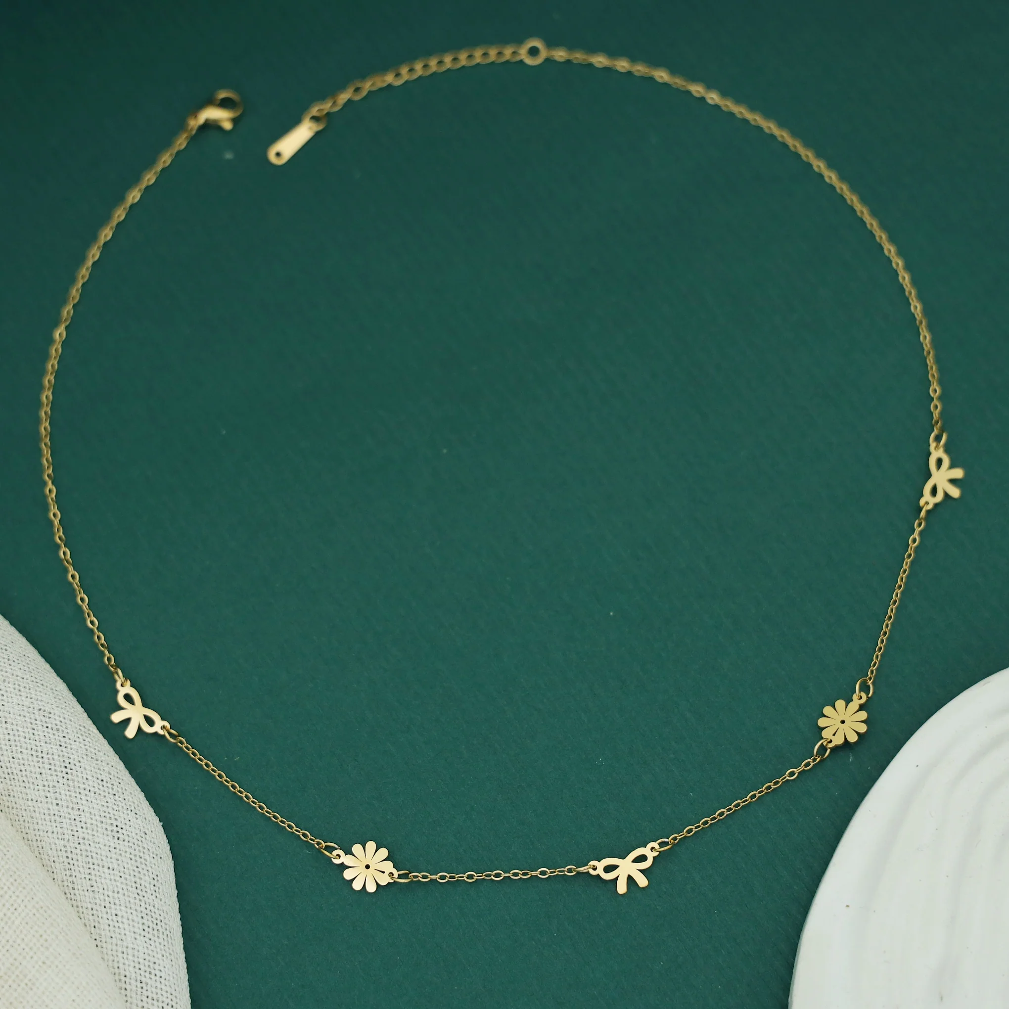 Halley 3 Bow Dual Flower Neckpiece - Image 3