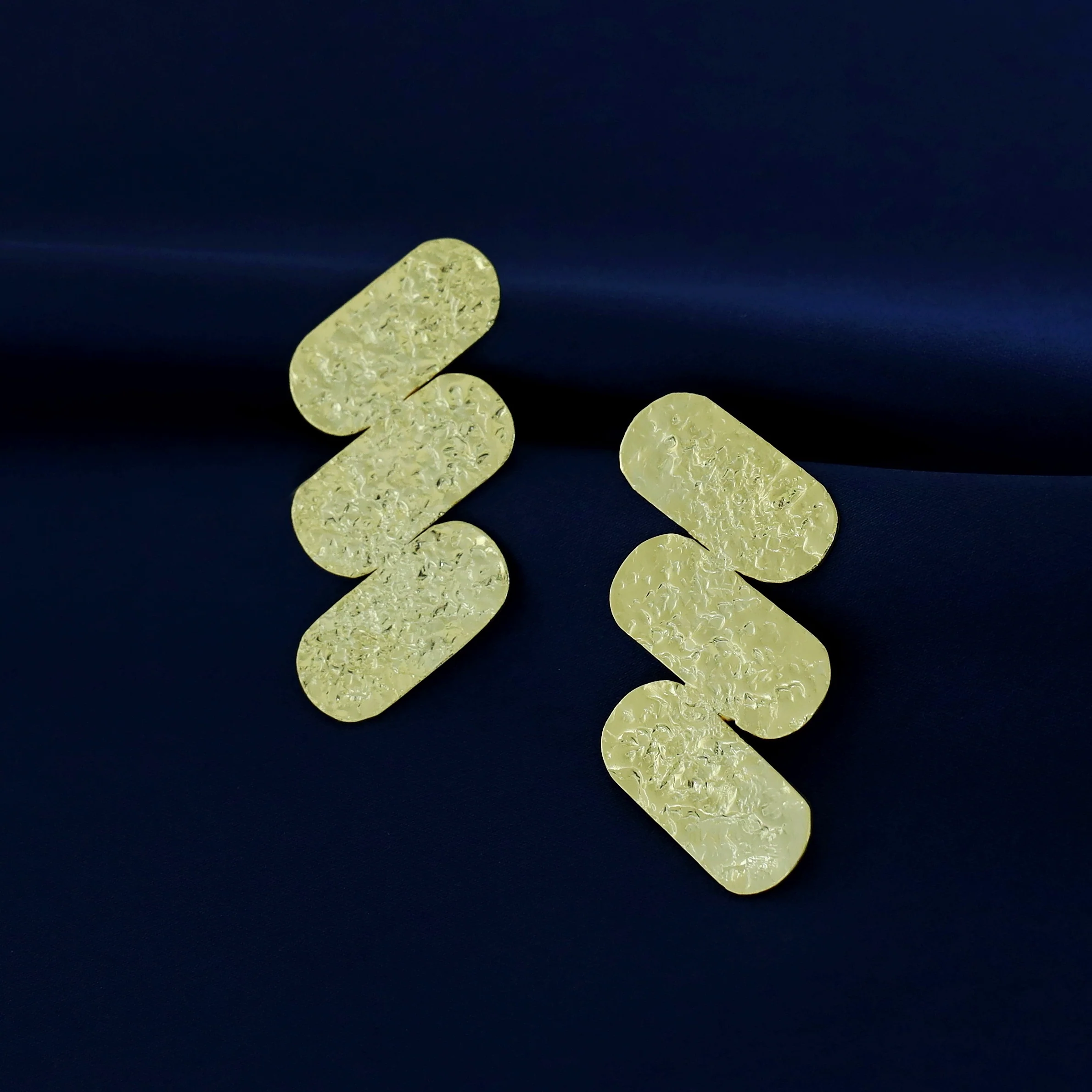 Hammered Tri Step Cylinder Earring - Image 2
