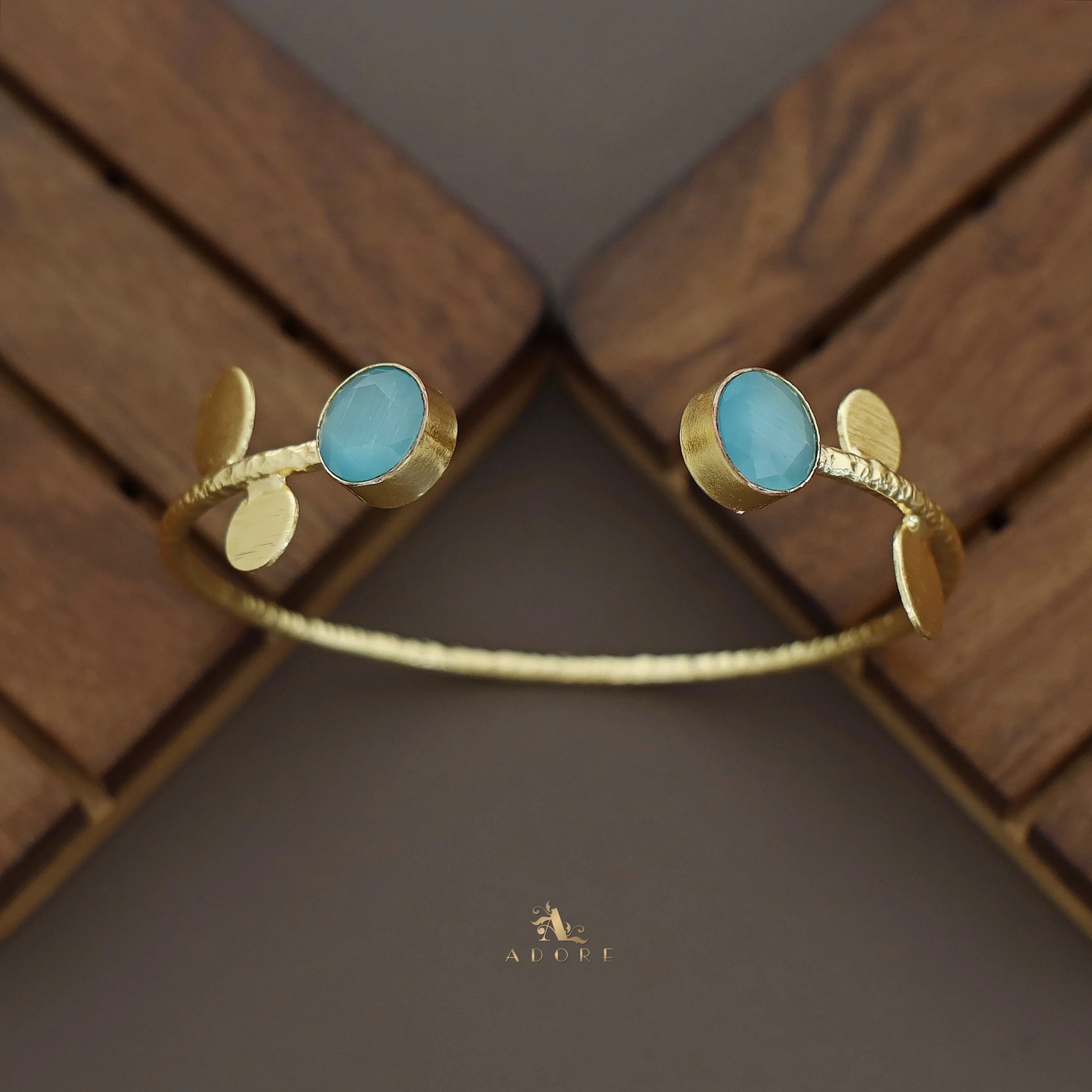 Hamsini Golden Glossy Stone Bangle - Image 15