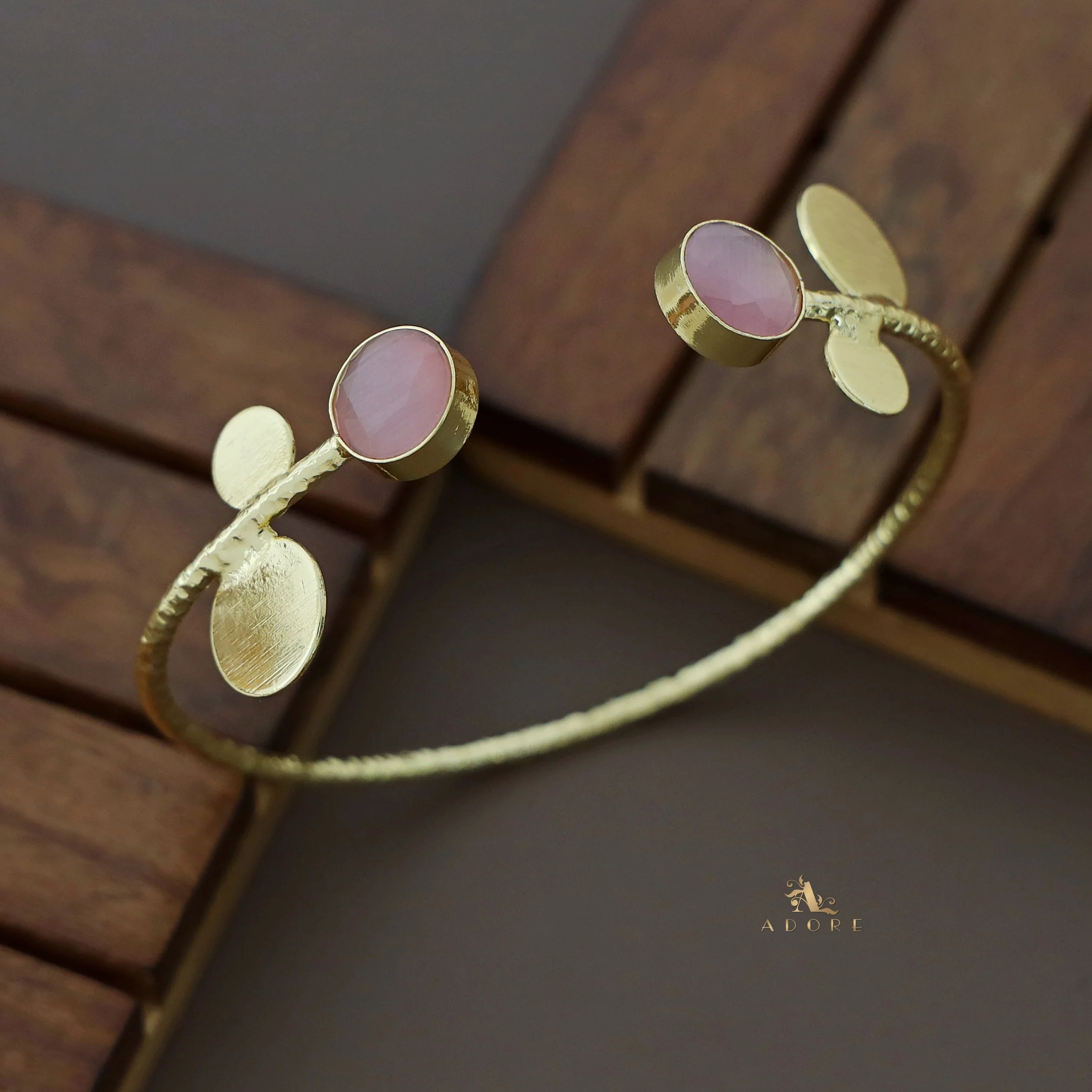 Hamsini Golden Glossy Stone Bangle - Image 16