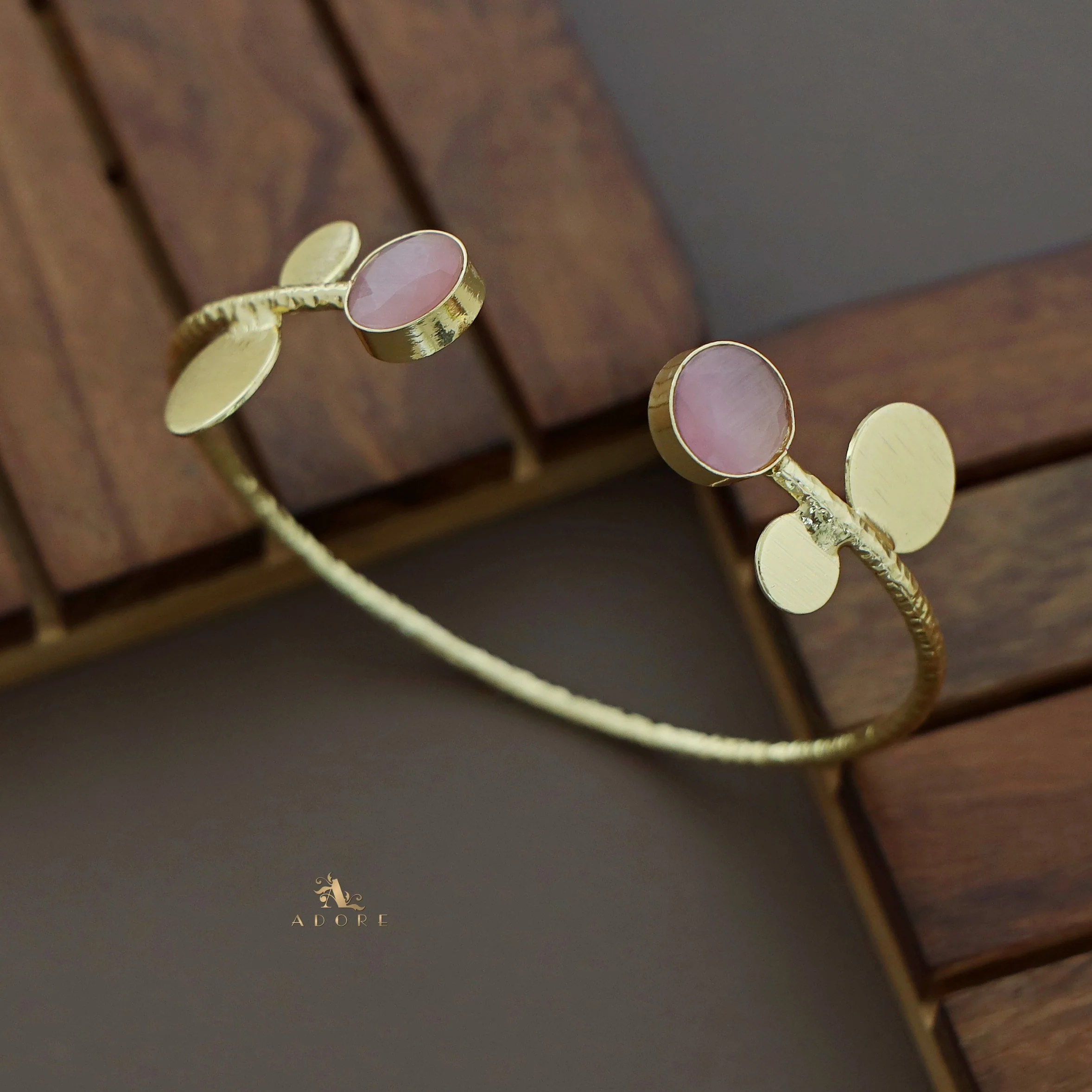 Hamsini Golden Glossy Stone Bangle - Image 17