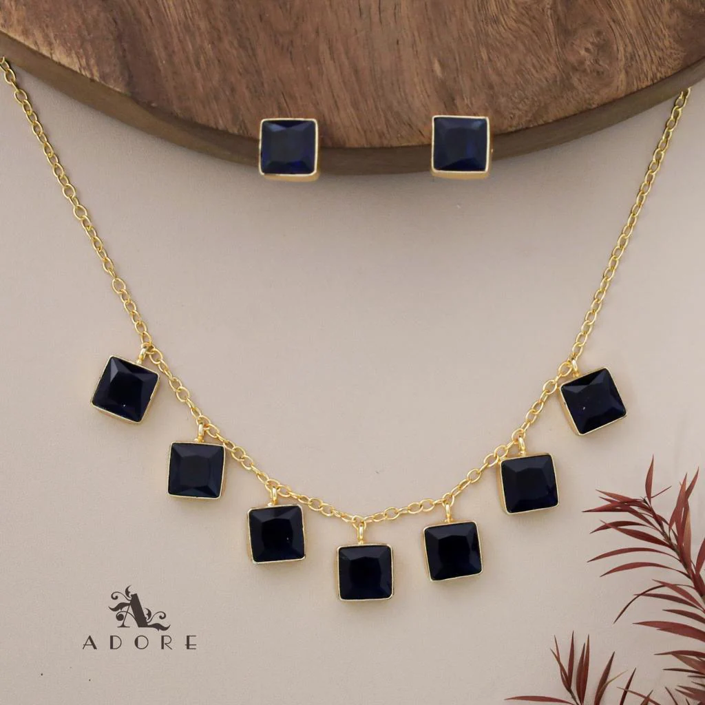 Hanging 7 Stone Square Drop Short Neckpiece With Stud - Image 10