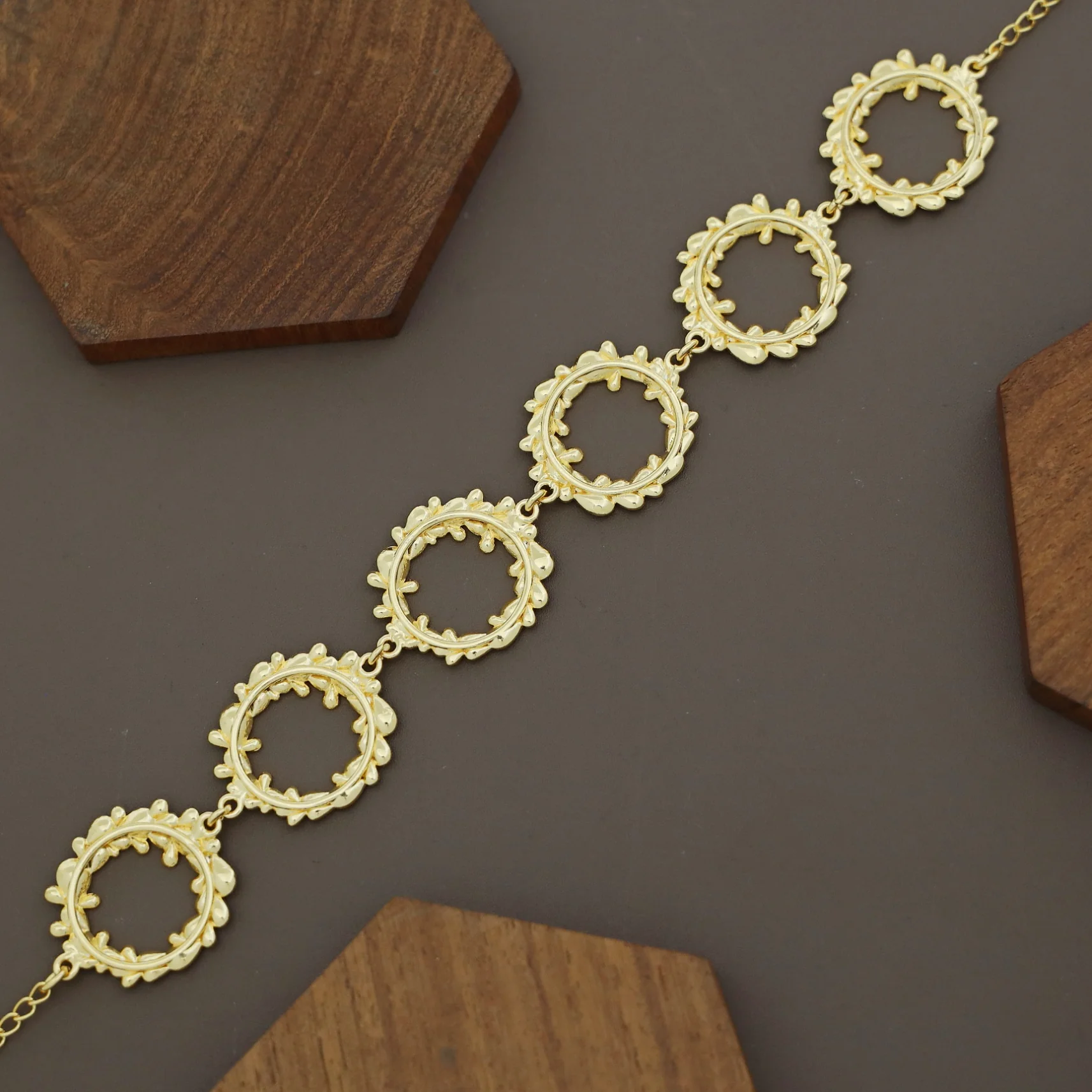 Hani Golden Vintage Crown Choker - Image 2