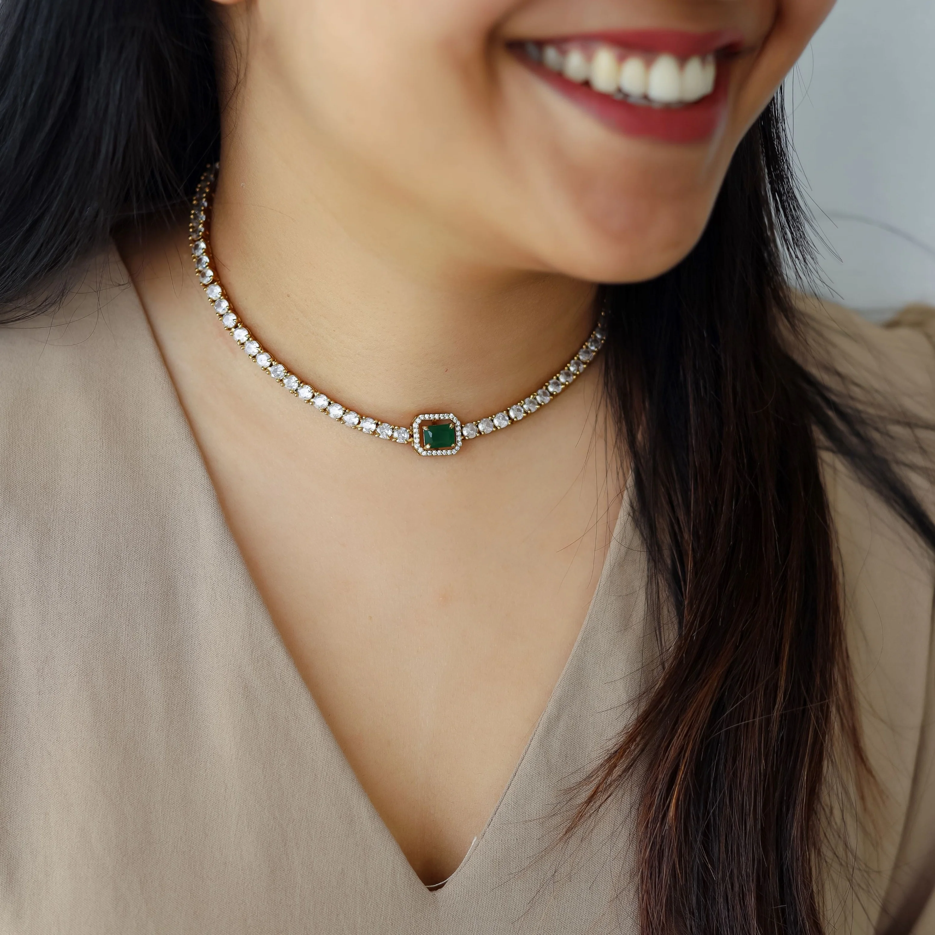 Haniksha Interchangeable AD Short Neckpiece With Stud - Image 3