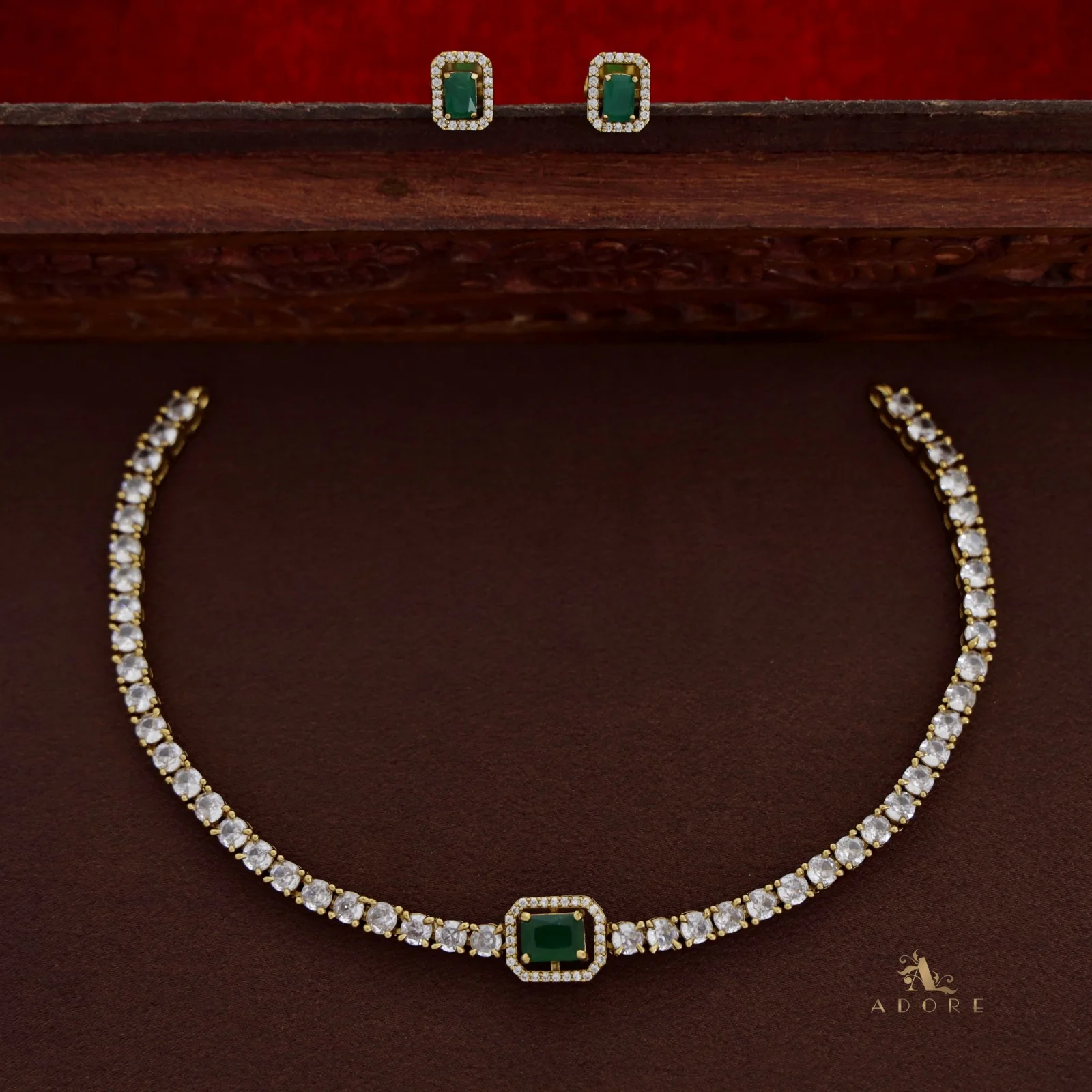 Haniksha Interchangeable AD Short Neckpiece With Stud - Image 4