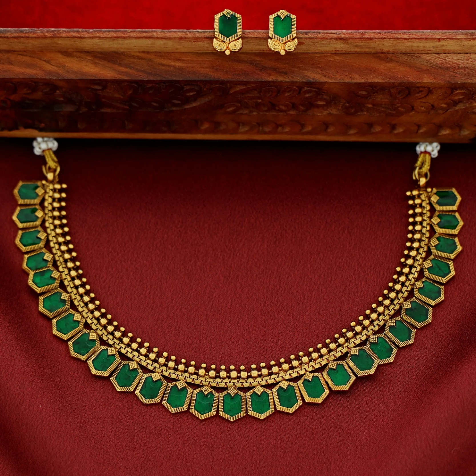 Haripriya Golden Ball Enamel Short Neckpiece With Stud - Image 4