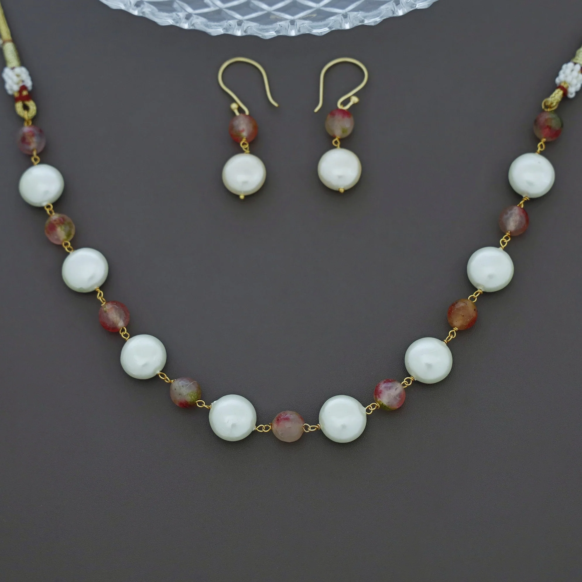 Harriet Pearl Neckpiece With Drop - Image 2