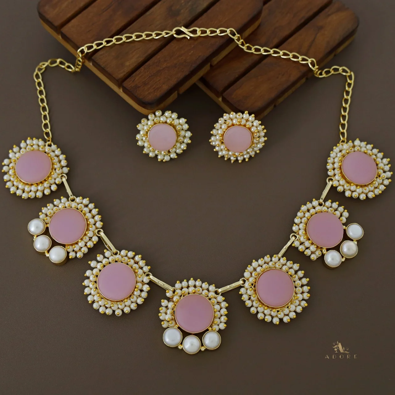 Harsha Raw Stone Full Cluster Pearl Short Neckpiece With Earring - Image 12