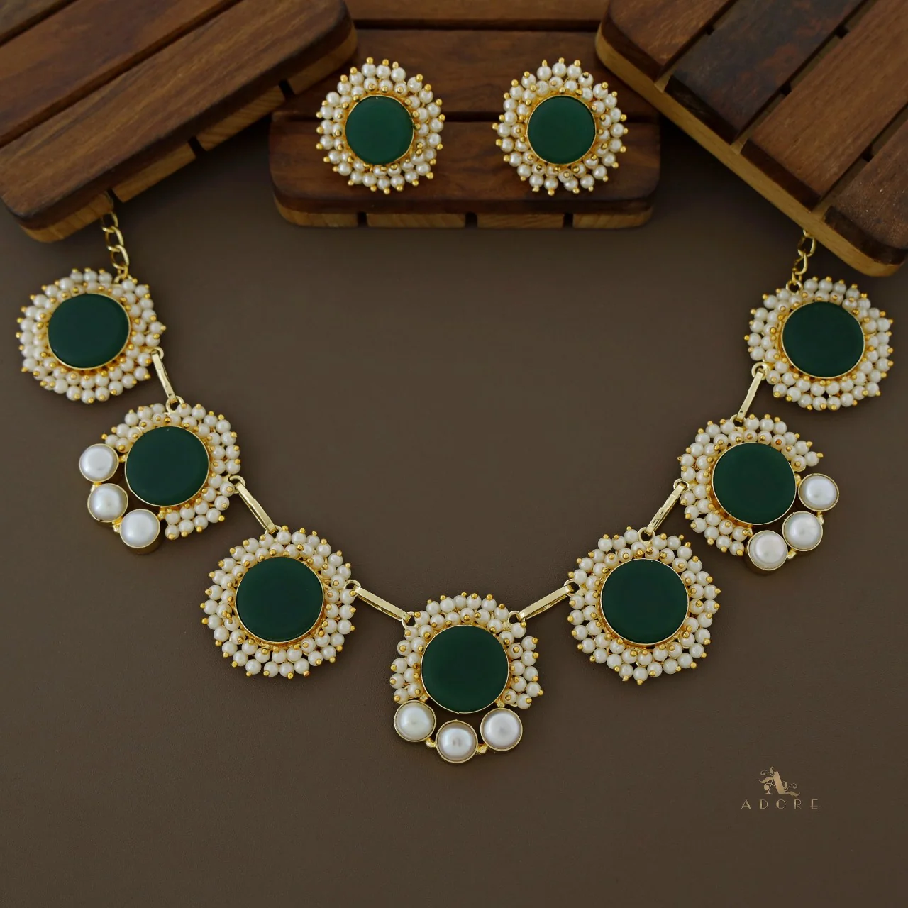 Harsha Raw Stone Full Cluster Pearl Short Neckpiece With Earring - Image 15