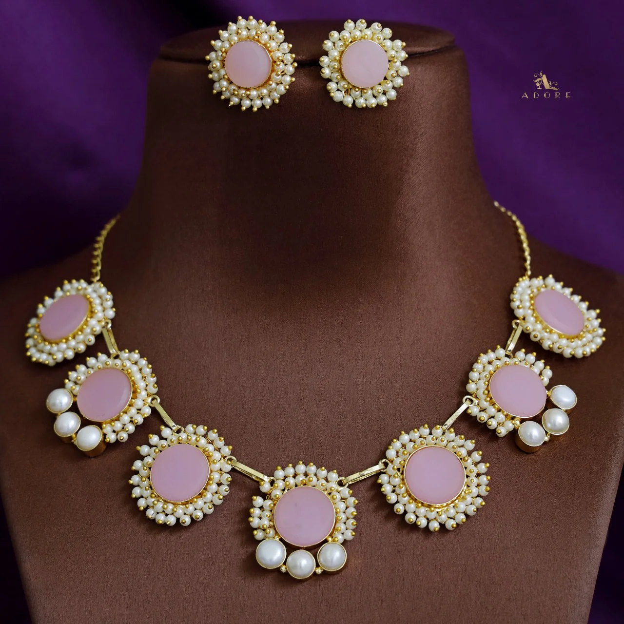 Harsha Raw Stone Full Cluster Pearl Short Neckpiece With Earring - Image 3