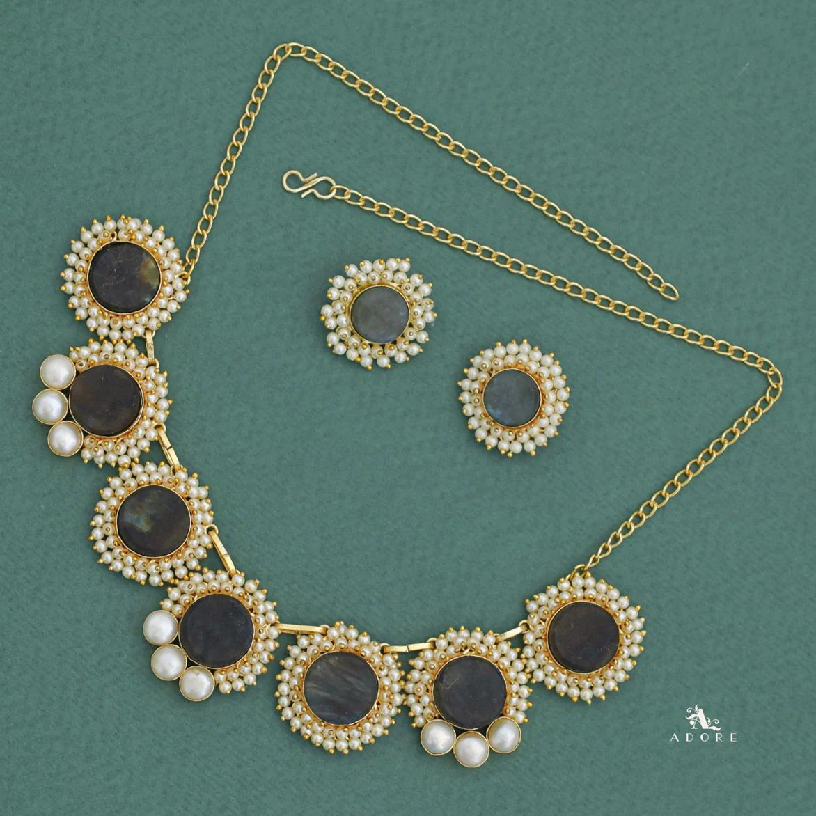 Harsha Raw Stone Full Cluster Pearl Short Neckpiece With Earring - Image 6