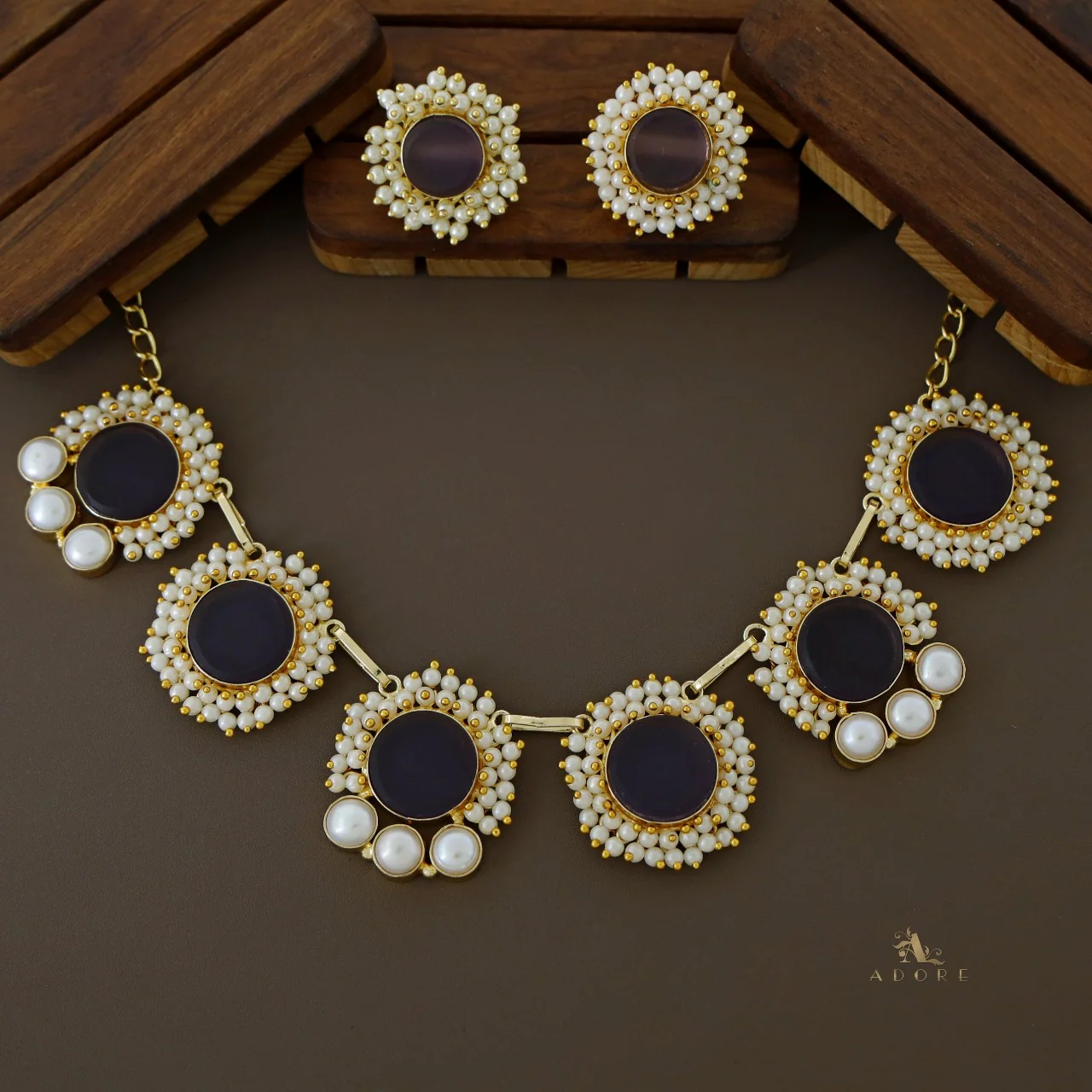 Harsha Raw Stone Full Cluster Pearl Short Neckpiece With Earring - Image 8