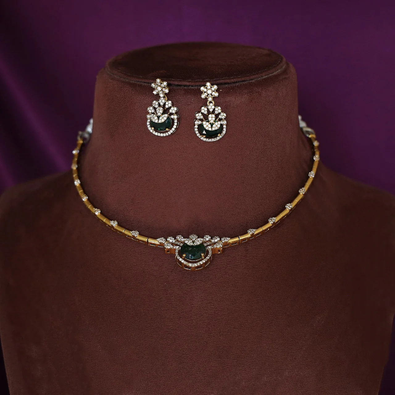 Harshini Stiff Glossy Short Neckpiece With Earring - Image 3