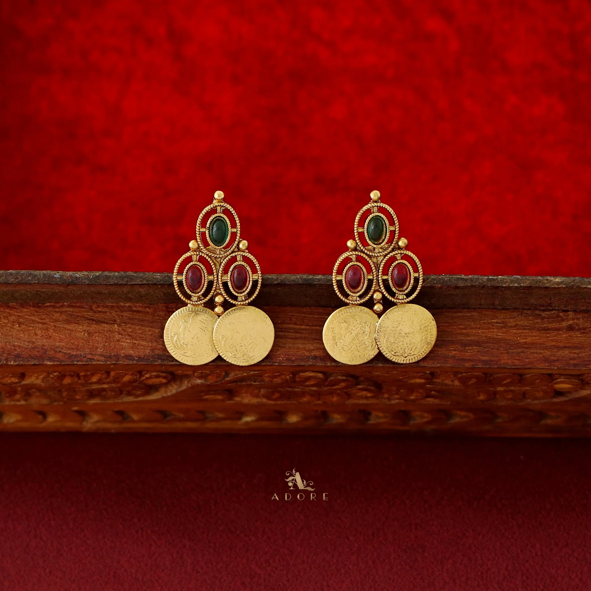 Harsika 3 Layer Oval Glossy Stone Kashi Choker With Earring - Image 6