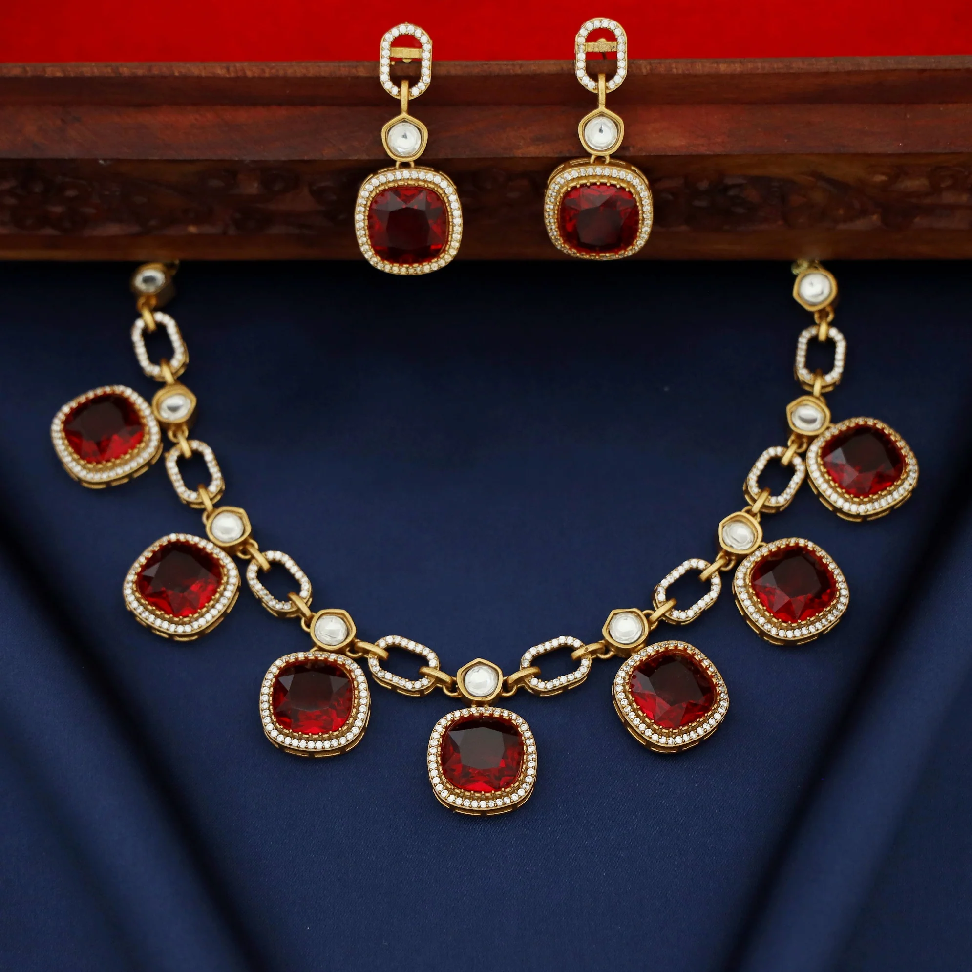 Haruhi Square Glossy Stone Kundan Short Neckpiece With Earring - Image 2