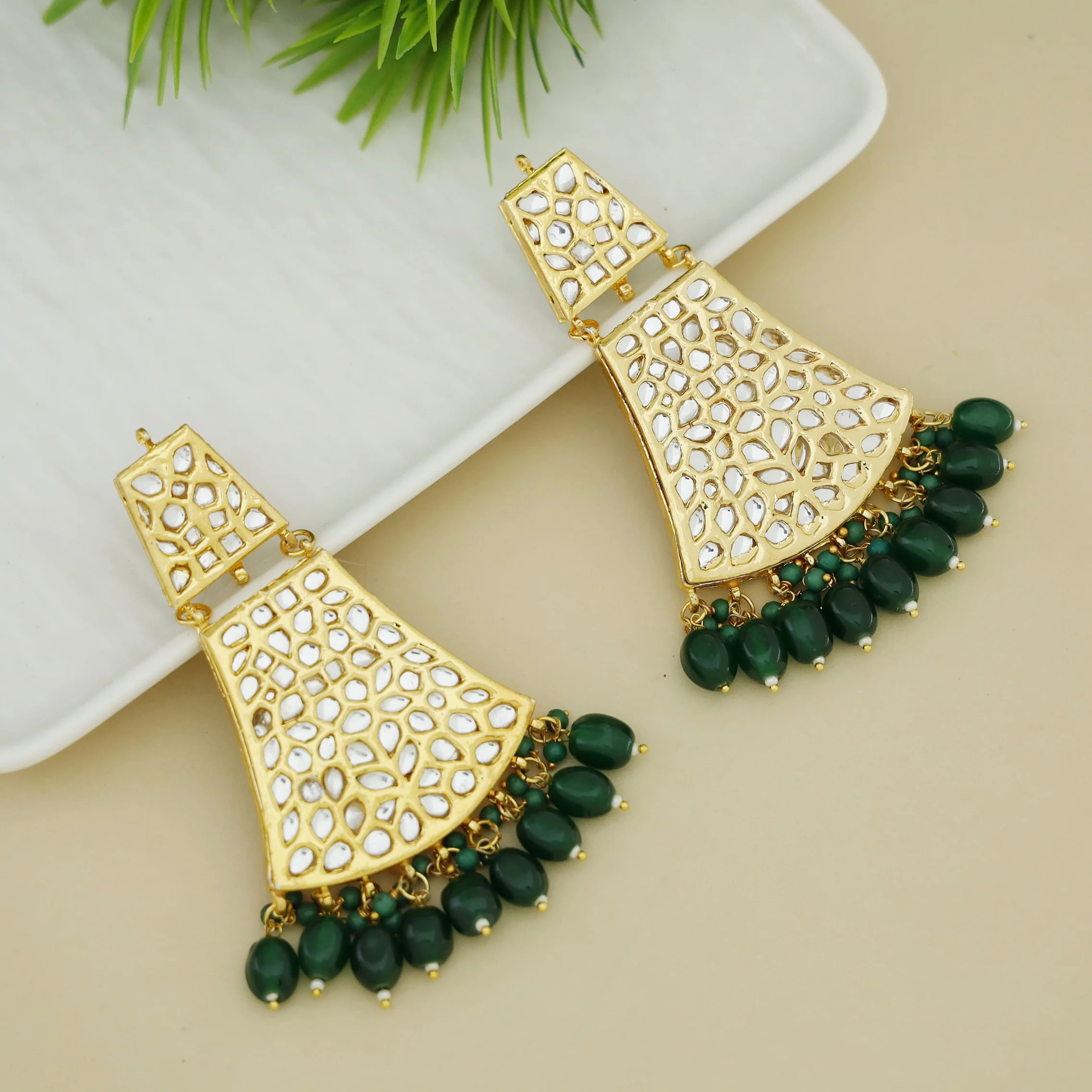 Hasheen Cluster Bead Kundan Earring - Image 5