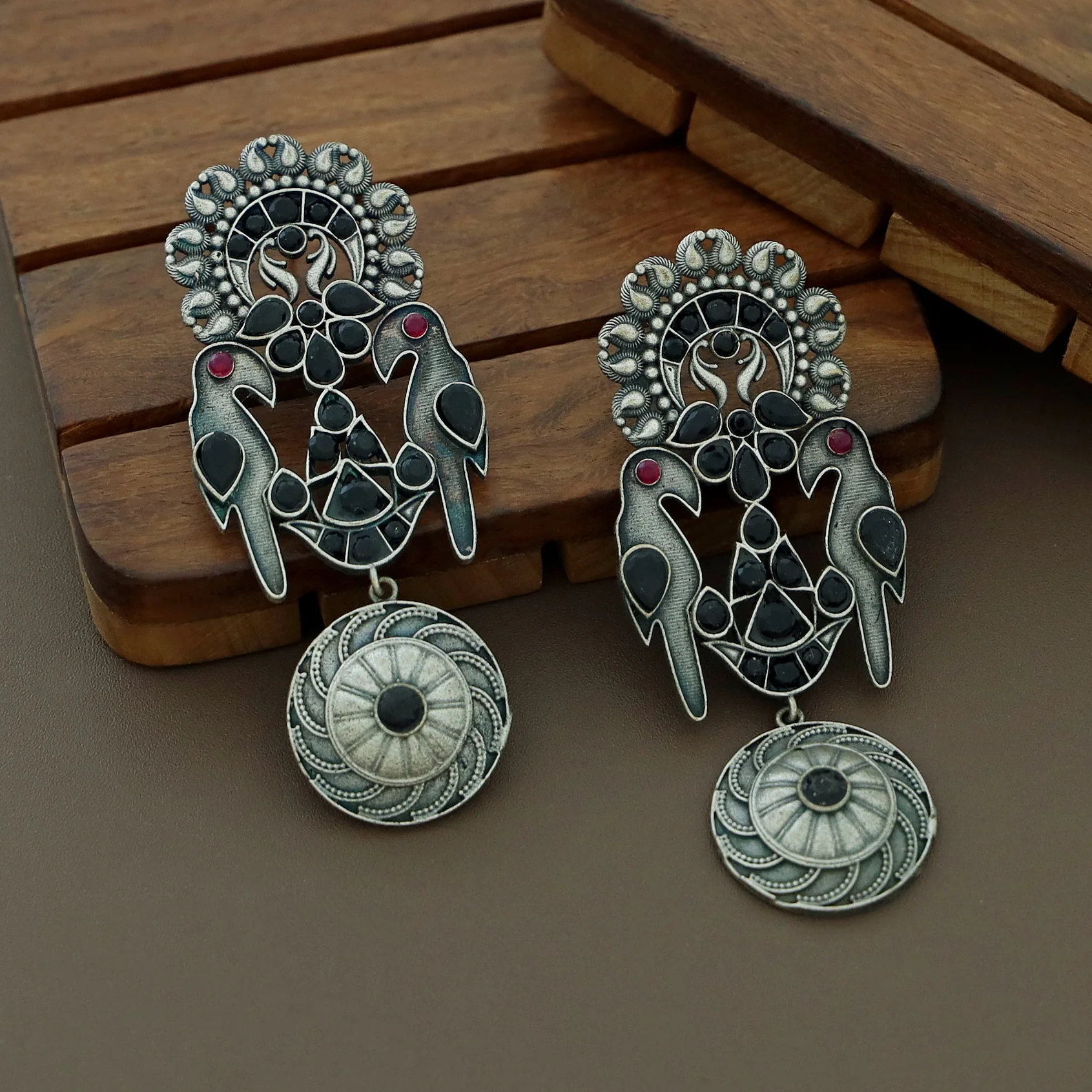 Haza Dual Bird Earring - Image 9