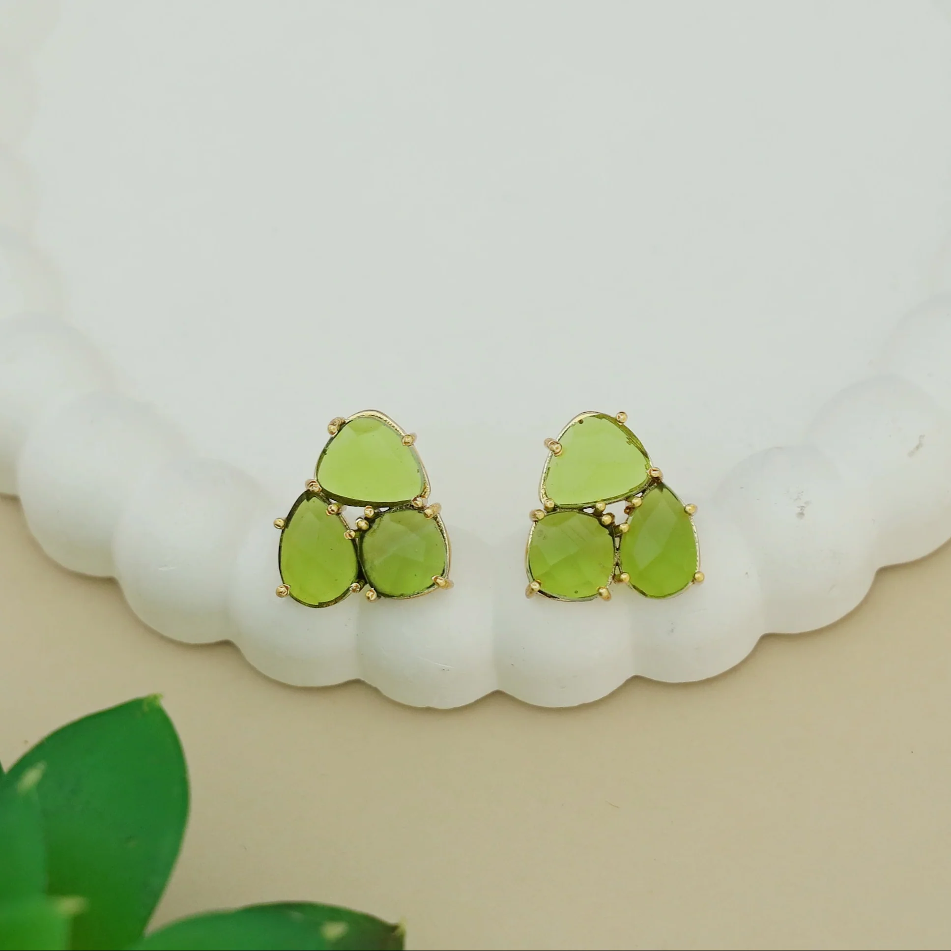 Haze Claw Tri Glossy Stone Stud - Image 3