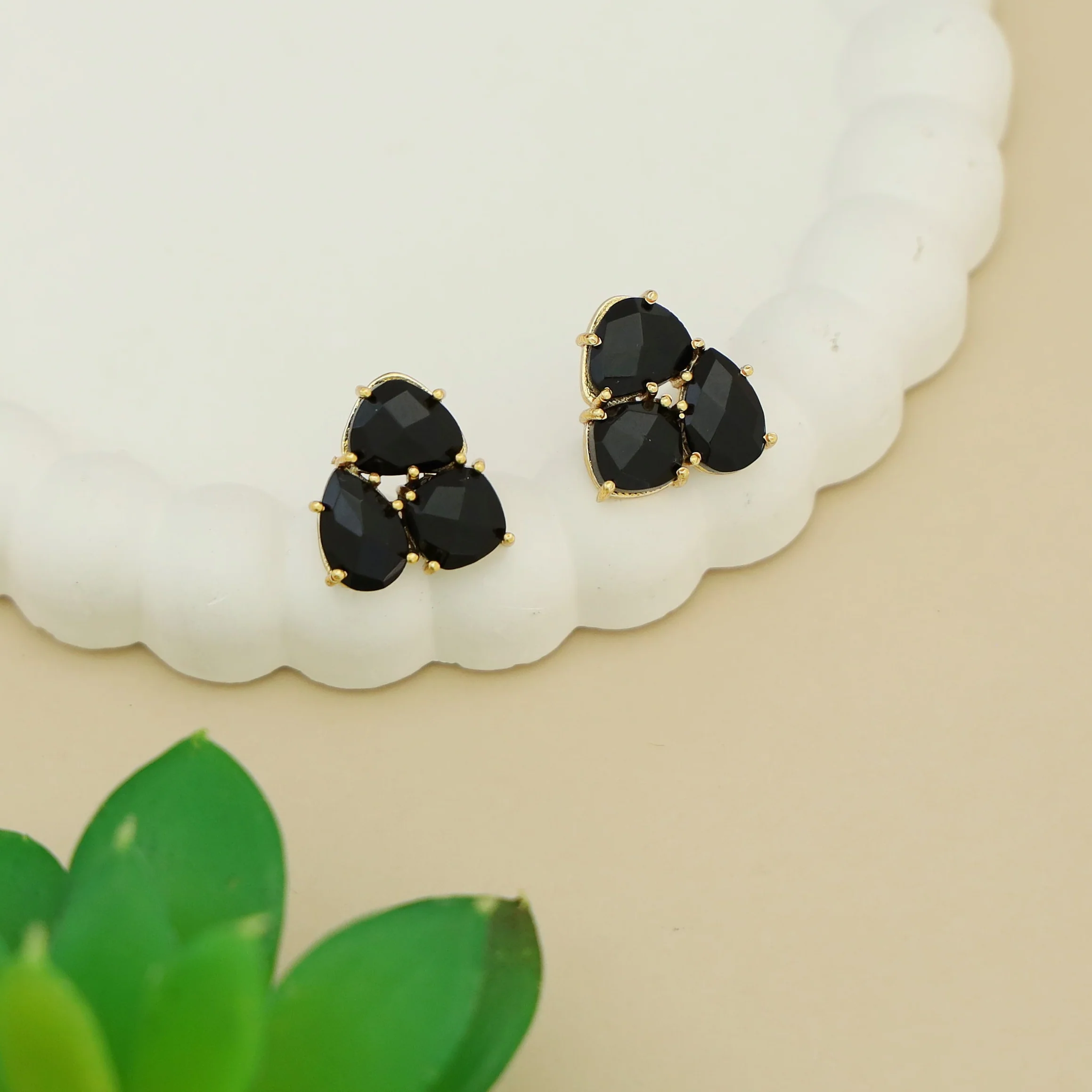 Haze Claw Tri Glossy Stone Stud - Image 5