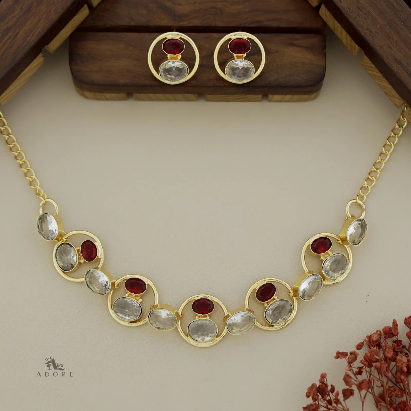 Hazina 5 circle Glossy Short Neckpiece / Choker With Earring - Image 3