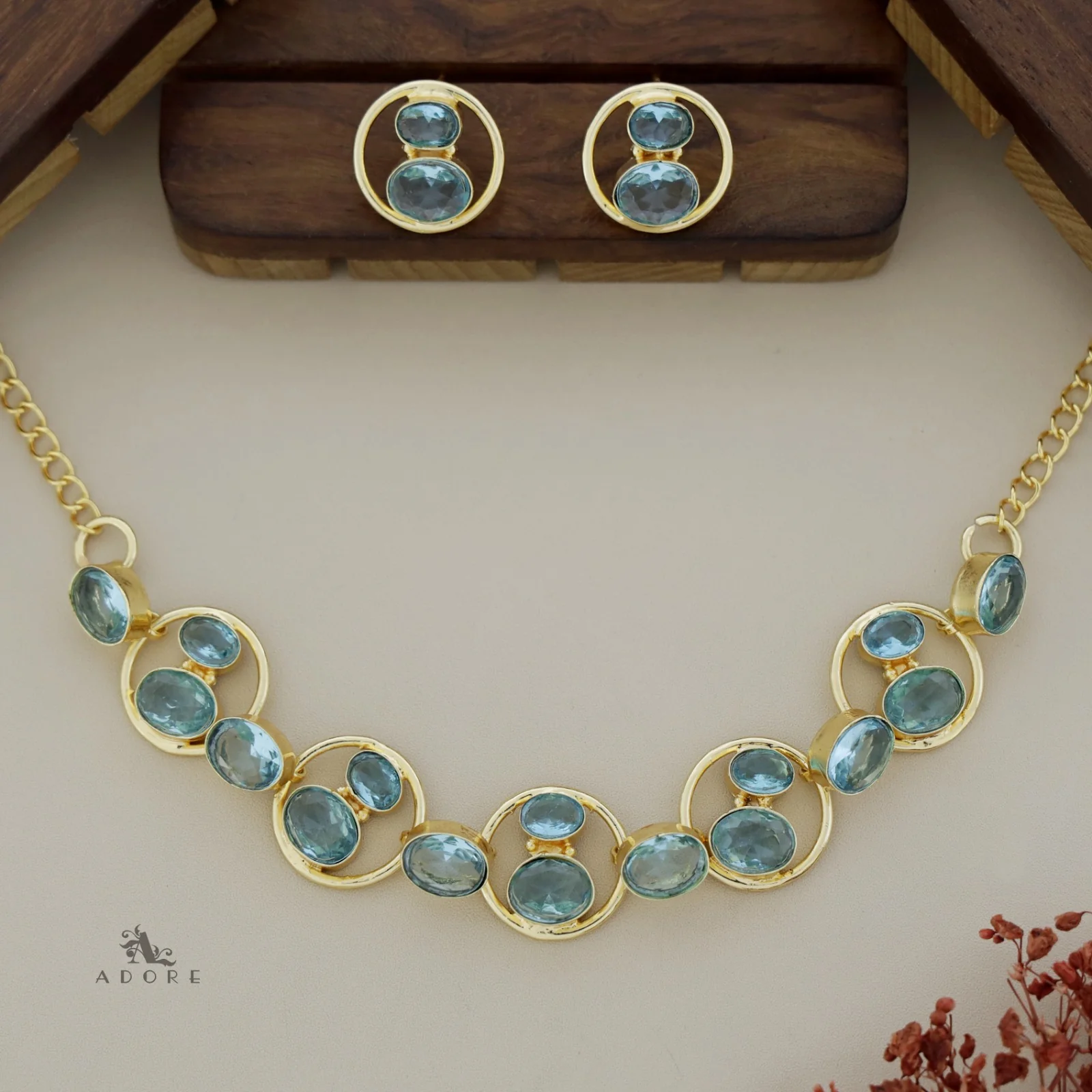 Hazina 5 circle Glossy Short Neckpiece / Choker With Earring - Image 6