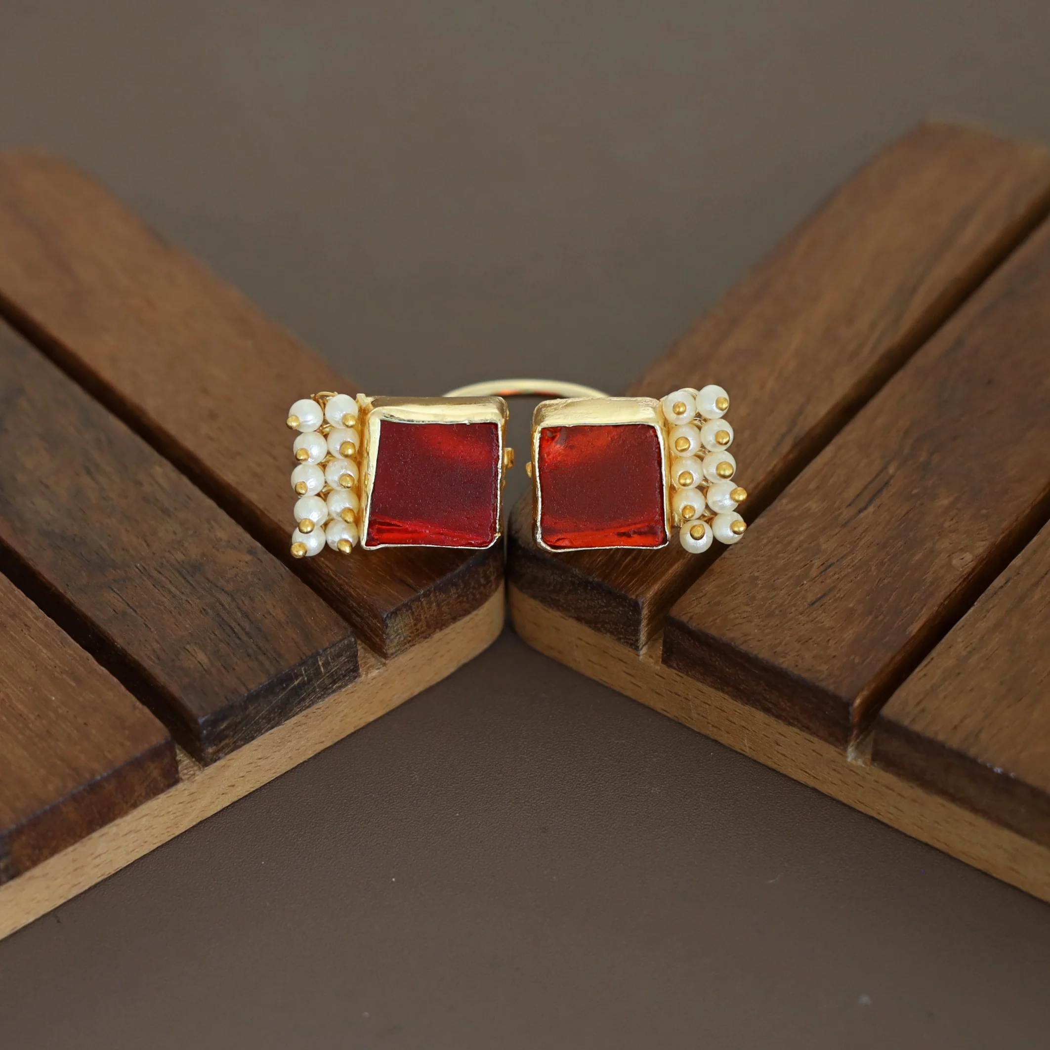 Heidi Raw Stone Cluster Pearl Ring - Image 12
