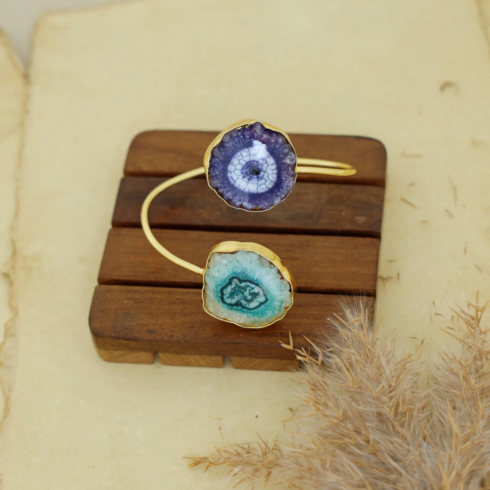 Hem Dual Solar Agate Bangle - Image 17