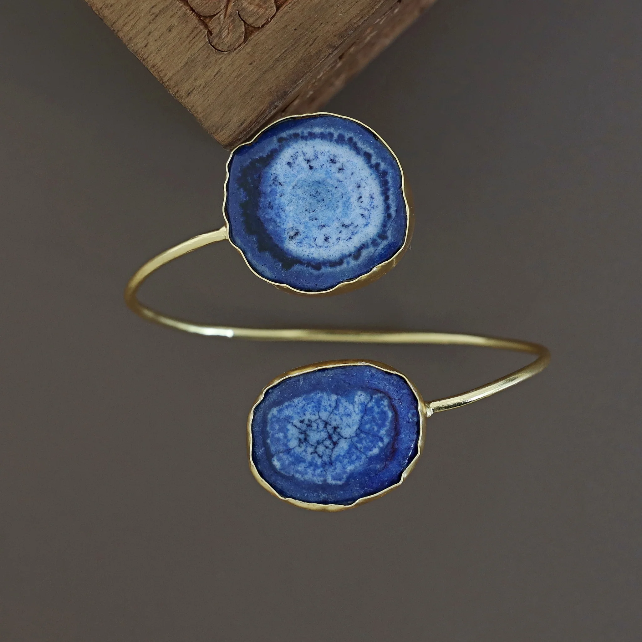 Hem Dual Solar Agate Bangle - Image 52