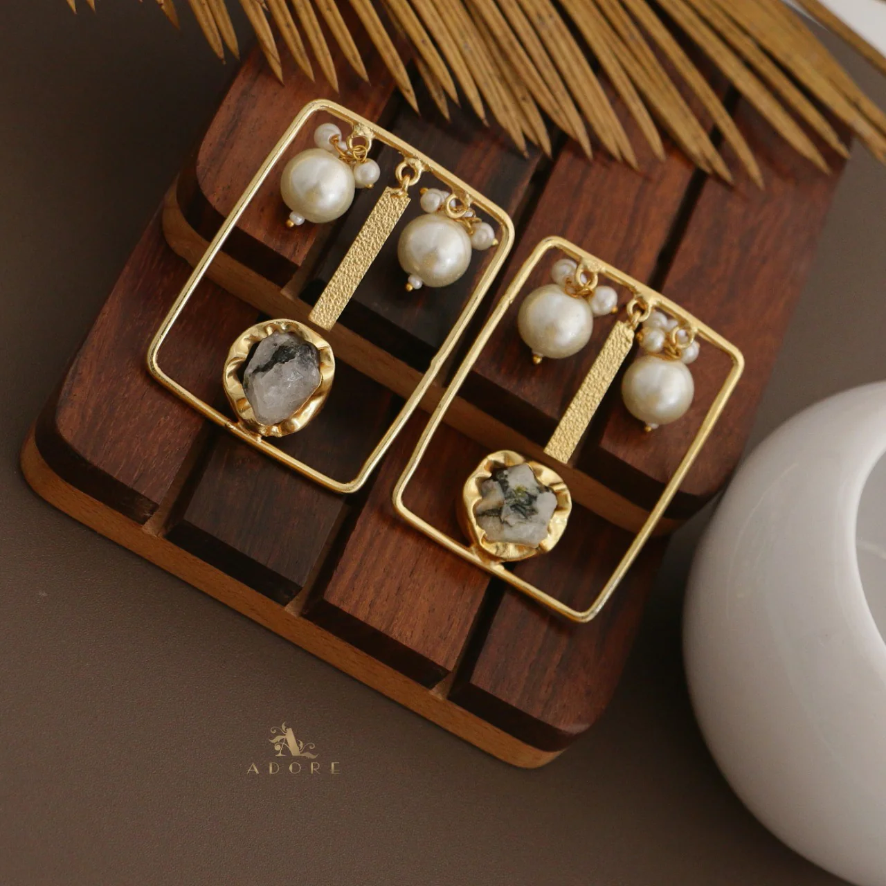 Hemantha Raw  Stone Pearl Earring - Image 5