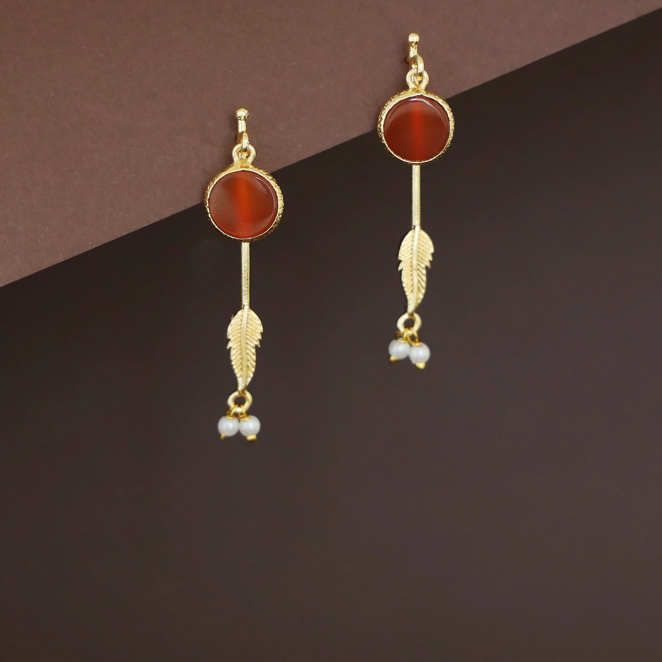 Hensa Feather Stick Pearl Earring - Image 2