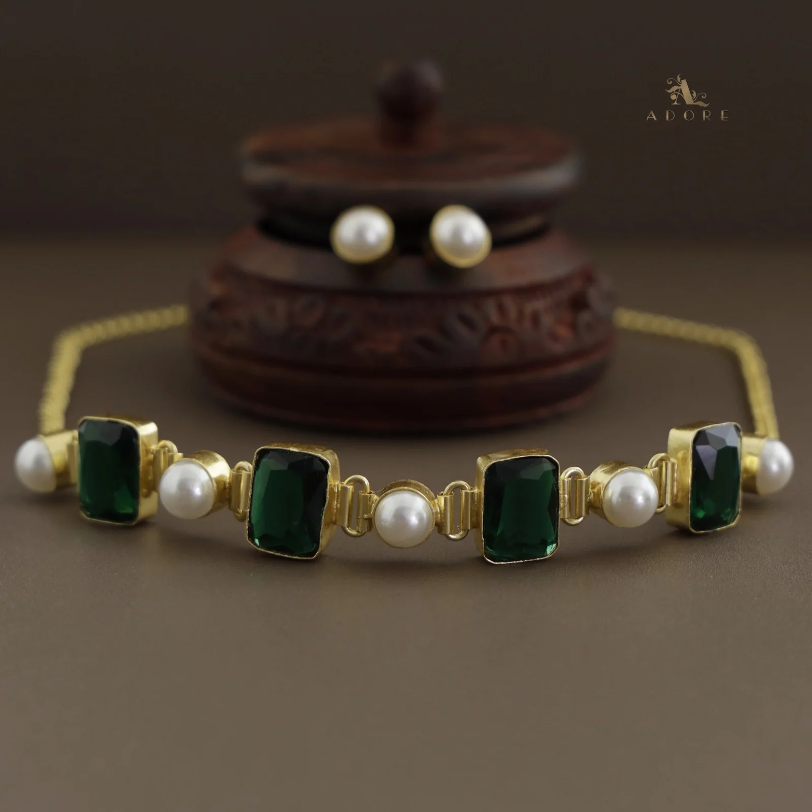 Hima Glossy Rectangle Pearl Choker With Pearl Stud - Image 14