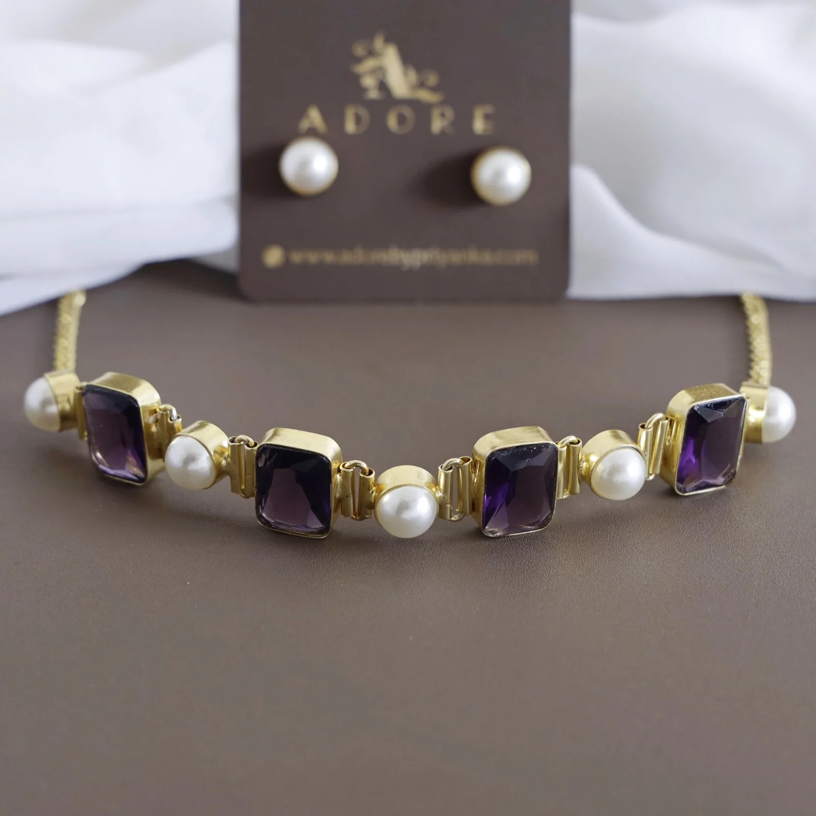 Hima Glossy Rectangle Pearl Choker With Pearl Stud - Image 20