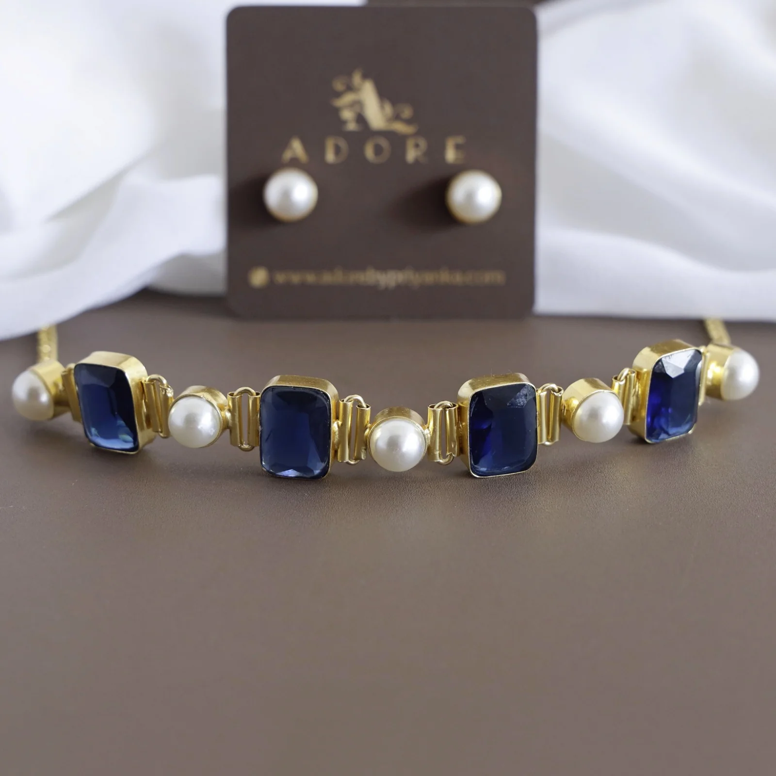 Hima Glossy Rectangle Pearl Choker With Pearl Stud - Image 24